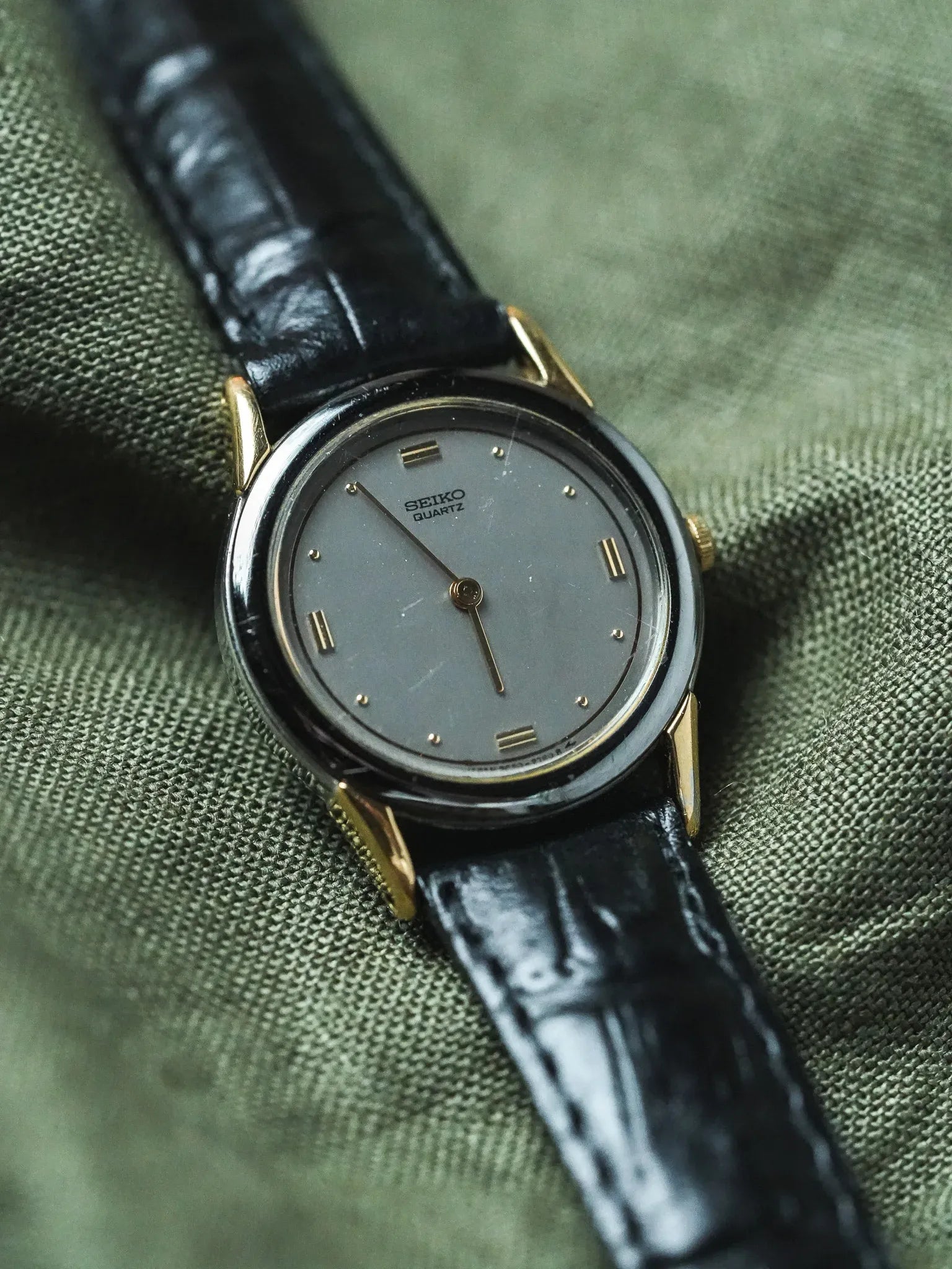 Seiko - Anthracite Conres Or Cadran Gris Femme - 1995 - Atelier Victor