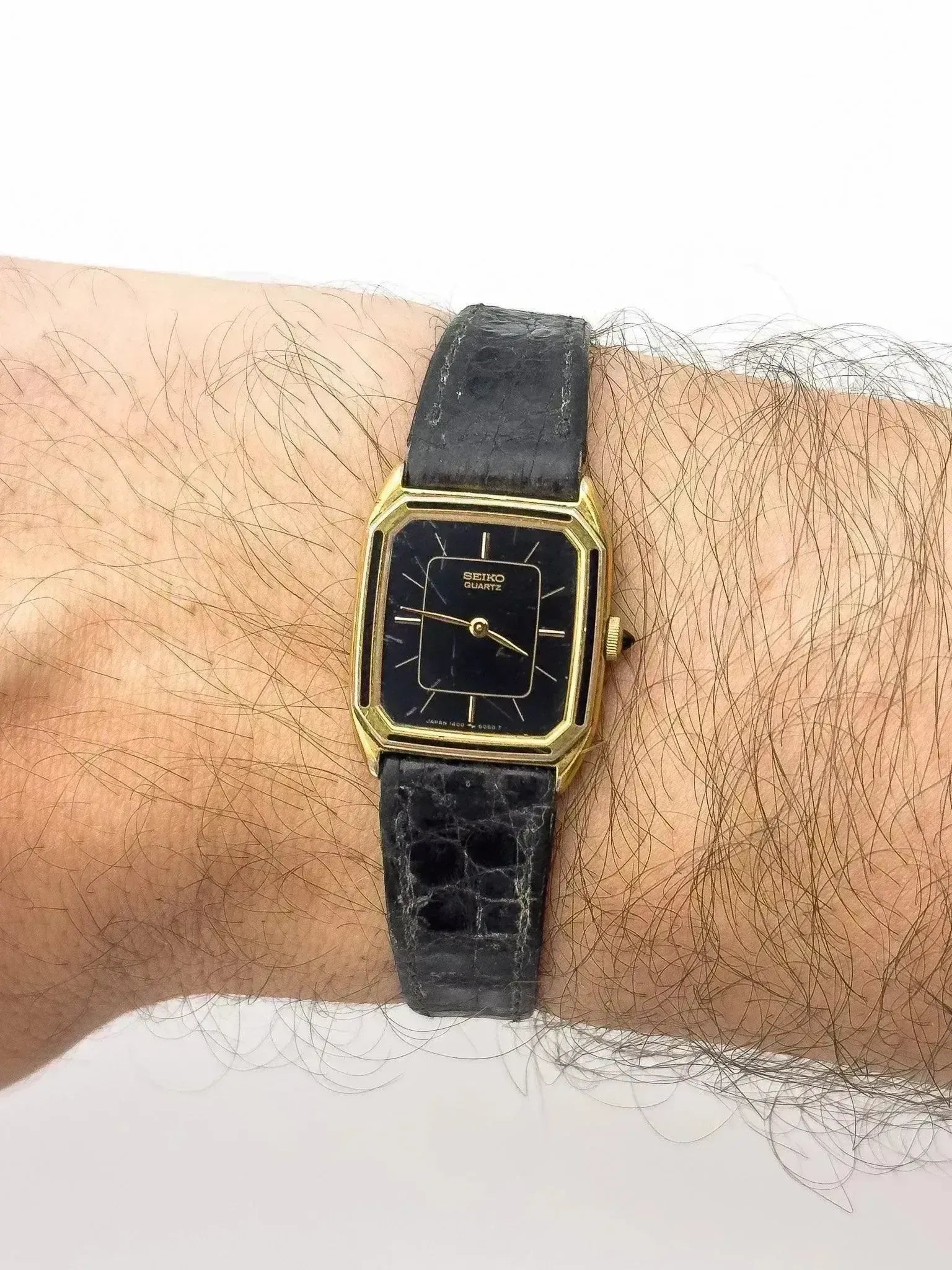 Seiko - Black Cabochon Lady - 1982 - Atelier Victor