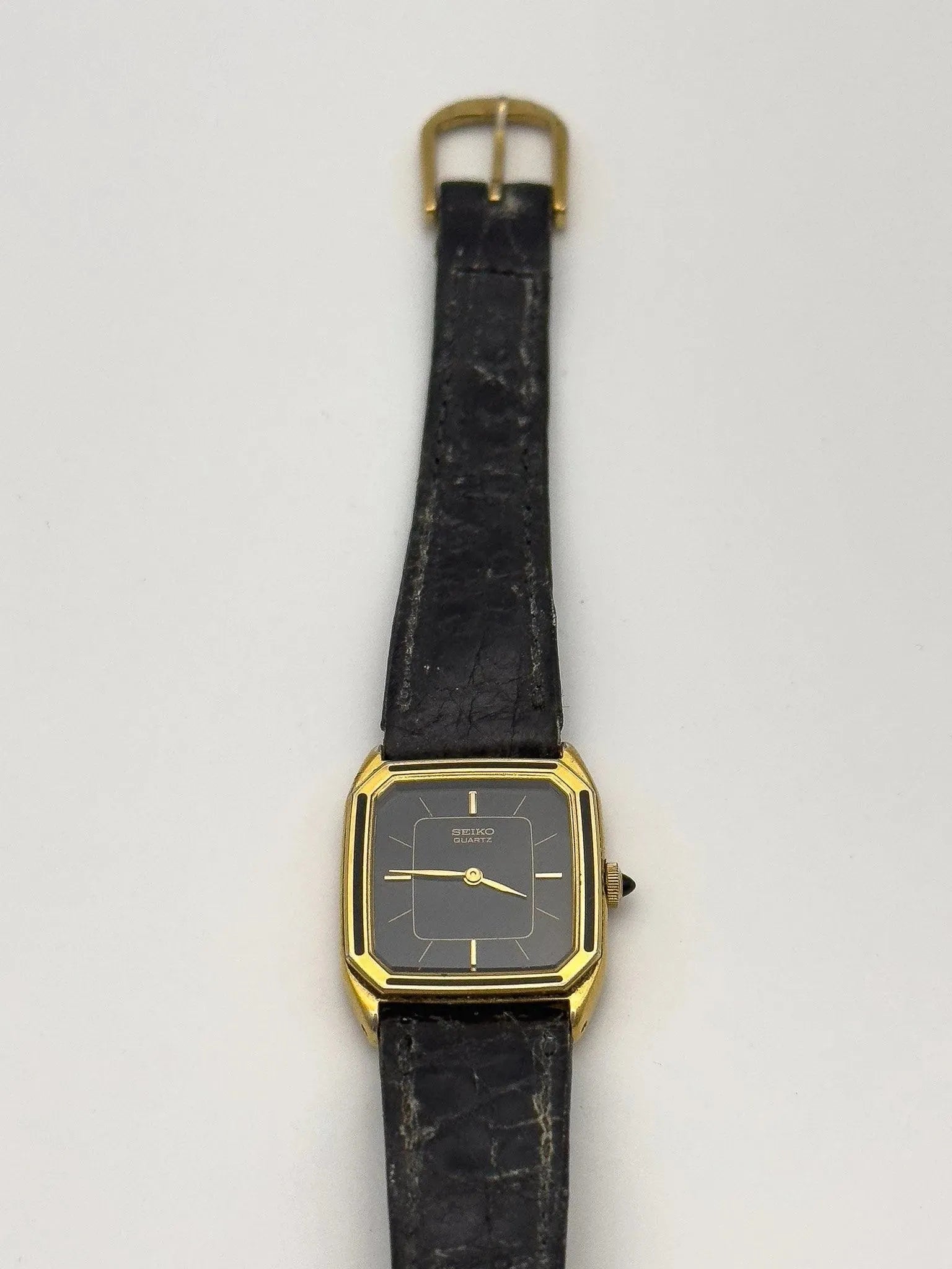 Seiko - Black Cabochon Lady - 1982 - Atelier Victor Paris - Vintage Watch Shop Dubai