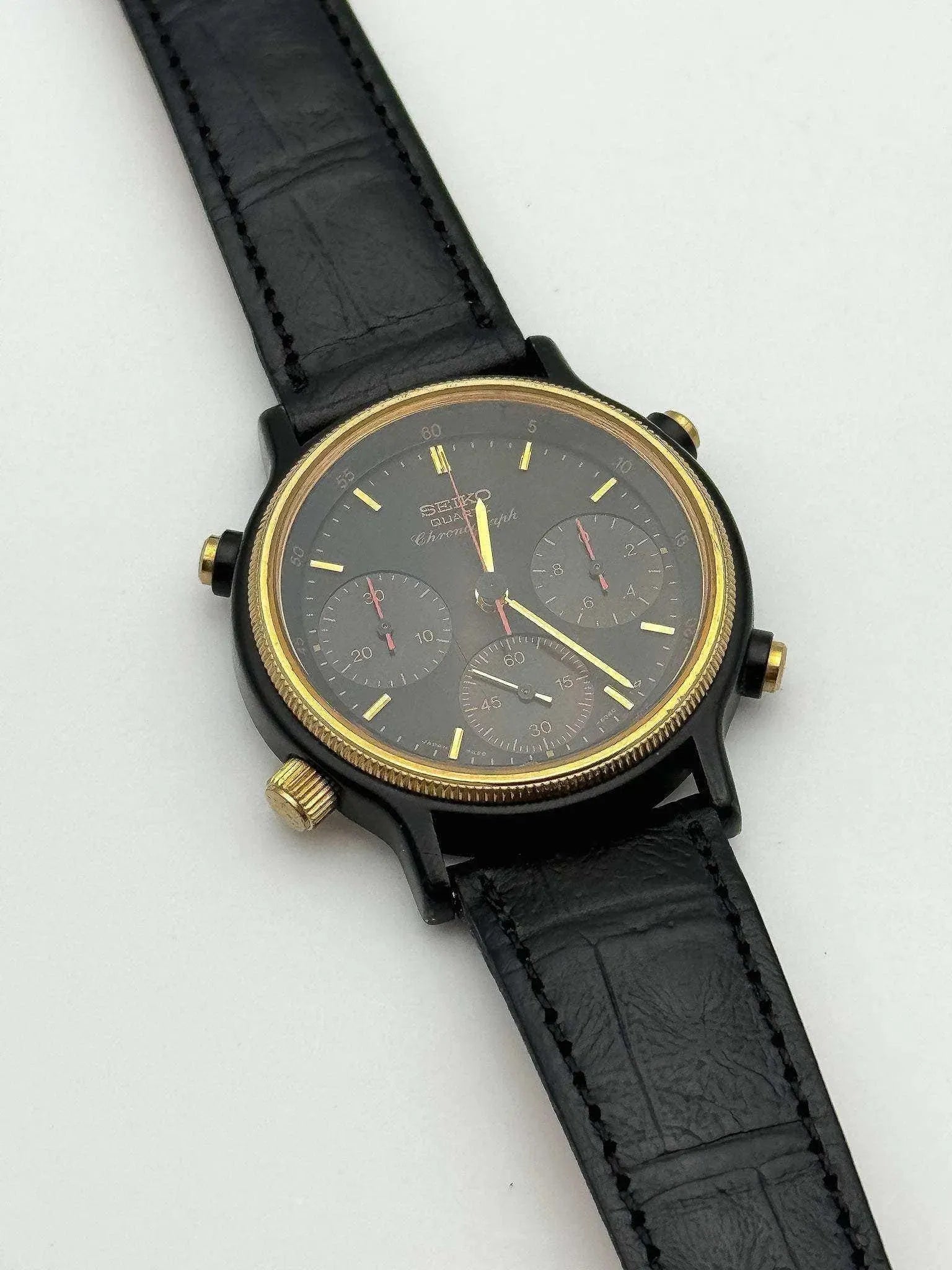Seiko - Black Chronograph Leather - 1984 - Atelier Victor Paris - Vintage Watch Shop Dubai