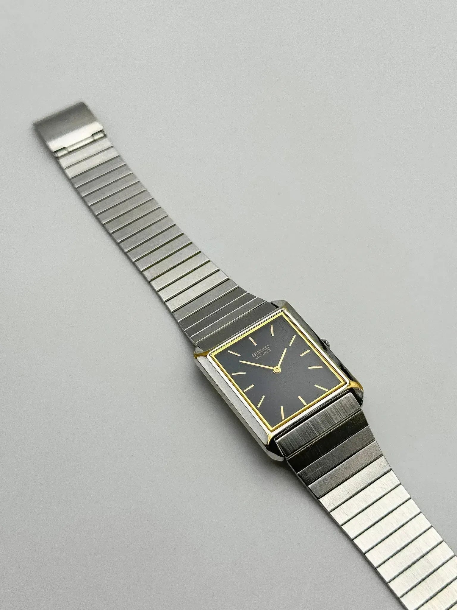 Seiko - Bracelet Acier Cadran noir - 1993 - Atelier Victor