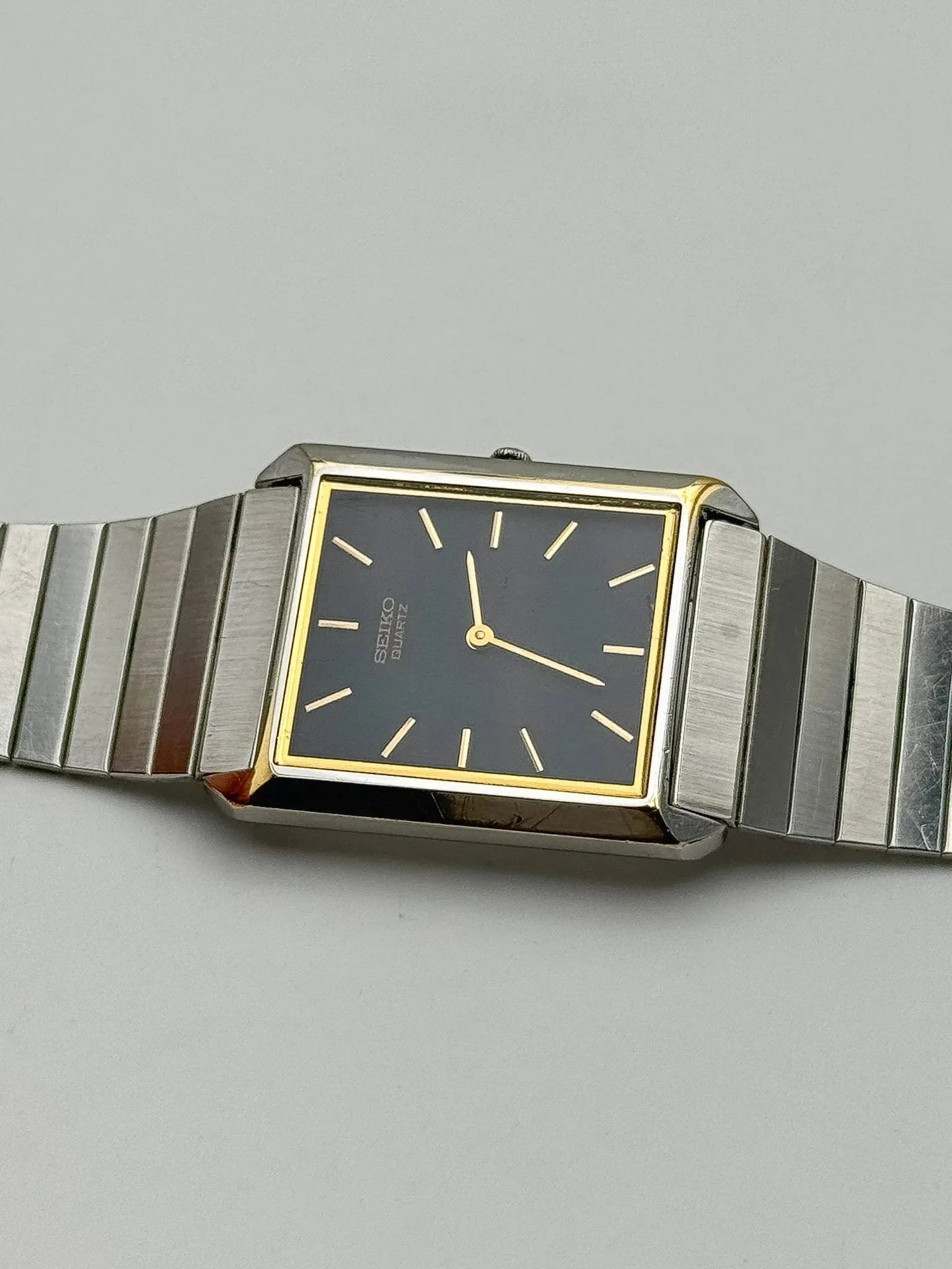 Seiko - Bracelet Acier Cadran noir - 1993 - Atelier Victor Paris - Vintage Watch Shop Dubai