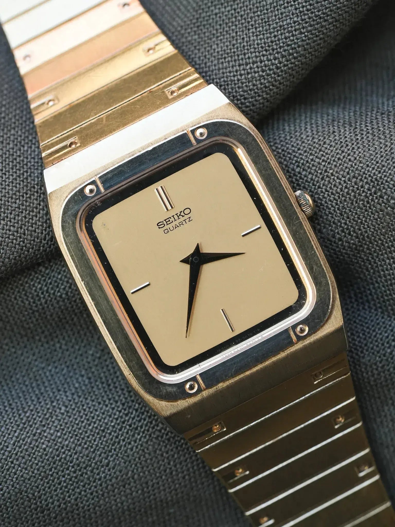 Seiko - Bracelet Intégré Doré Dauphine - 1982 - Atelier Victor