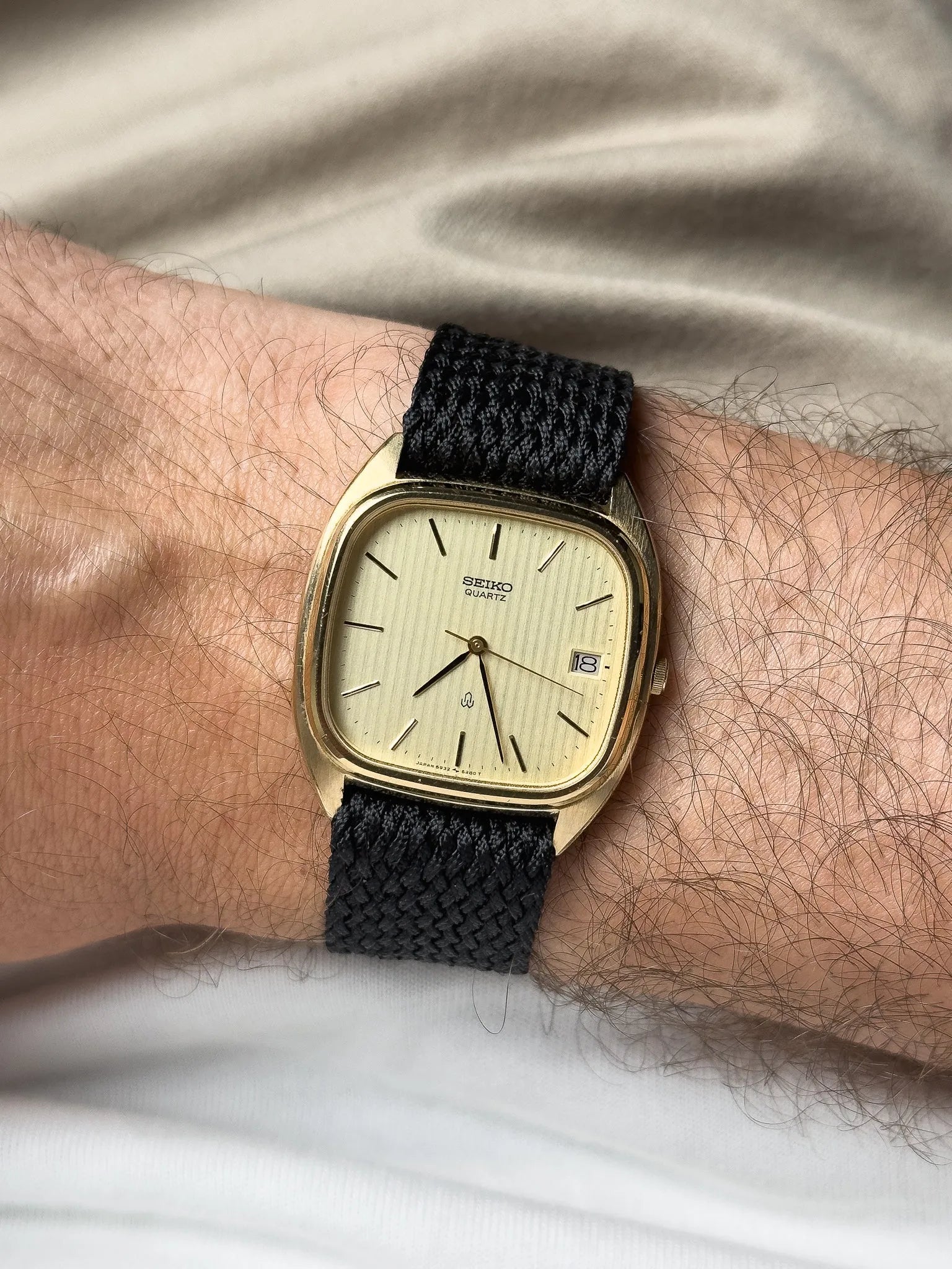 Seiko - Cadran TV Tapisserie Or - 1980 - Atelier Victor