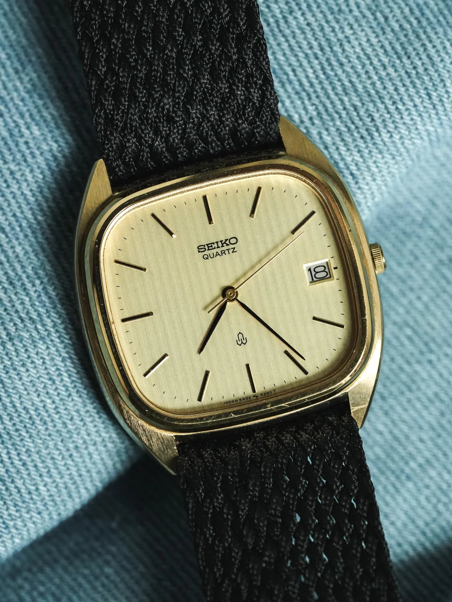 Seiko - Cadran TV Tapisserie Or - 1980 - Atelier Victor