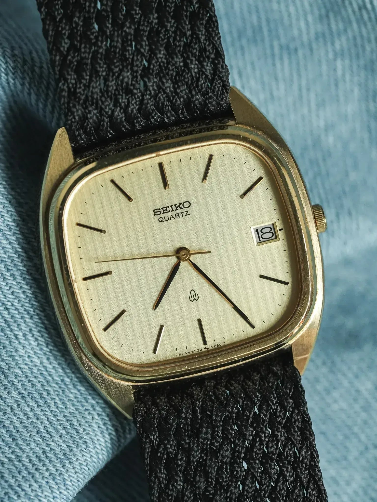 Seiko - Cadran TV Tapisserie Or - 1980 - Atelier Victor