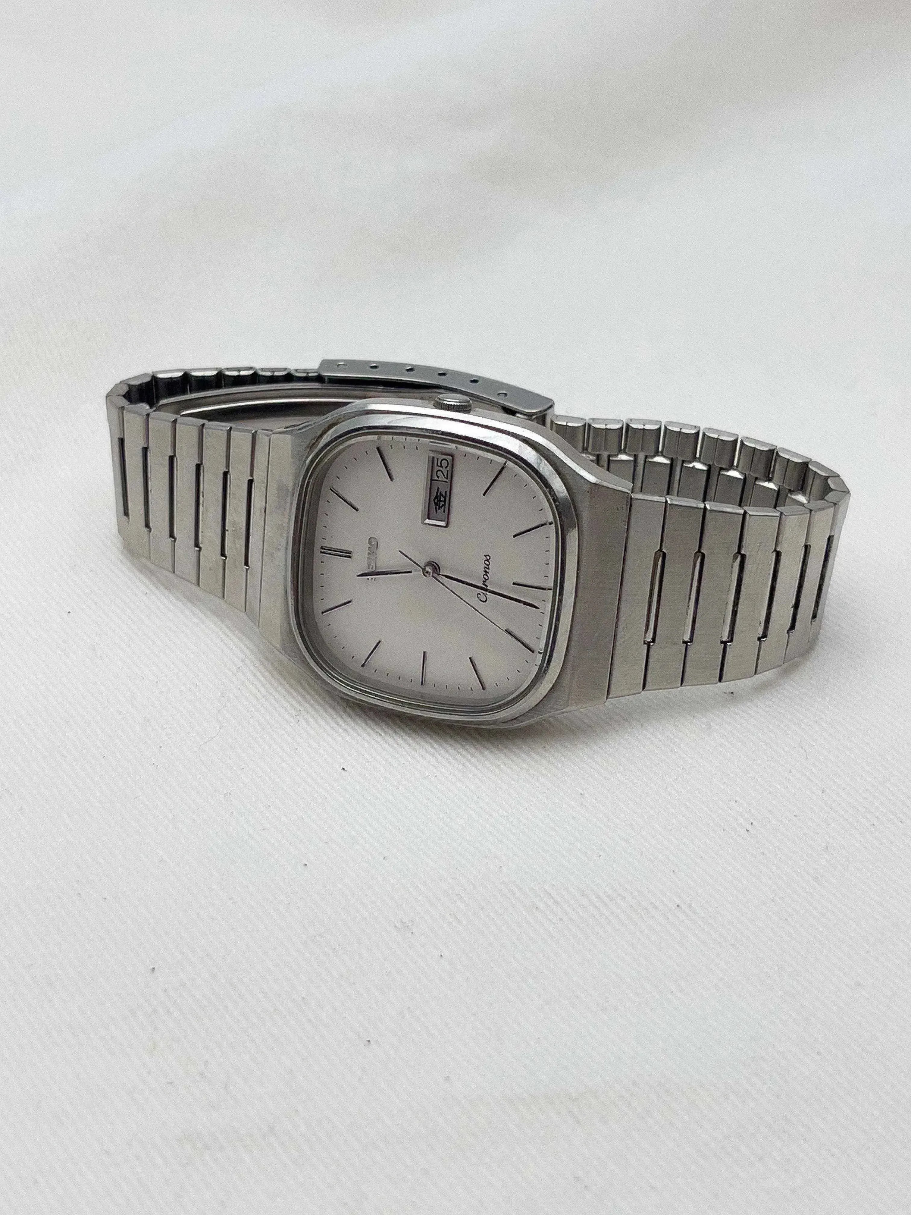 Seiko - Carré Cadran blanc date Kanji - 1985 - Atelier Victor