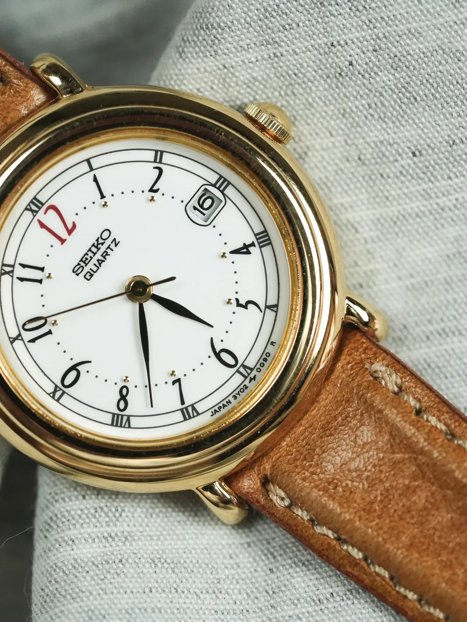 Seiko - Chiffres Arabes & Romain 12h rouge date - NOS - 1998 - Atelier Victor