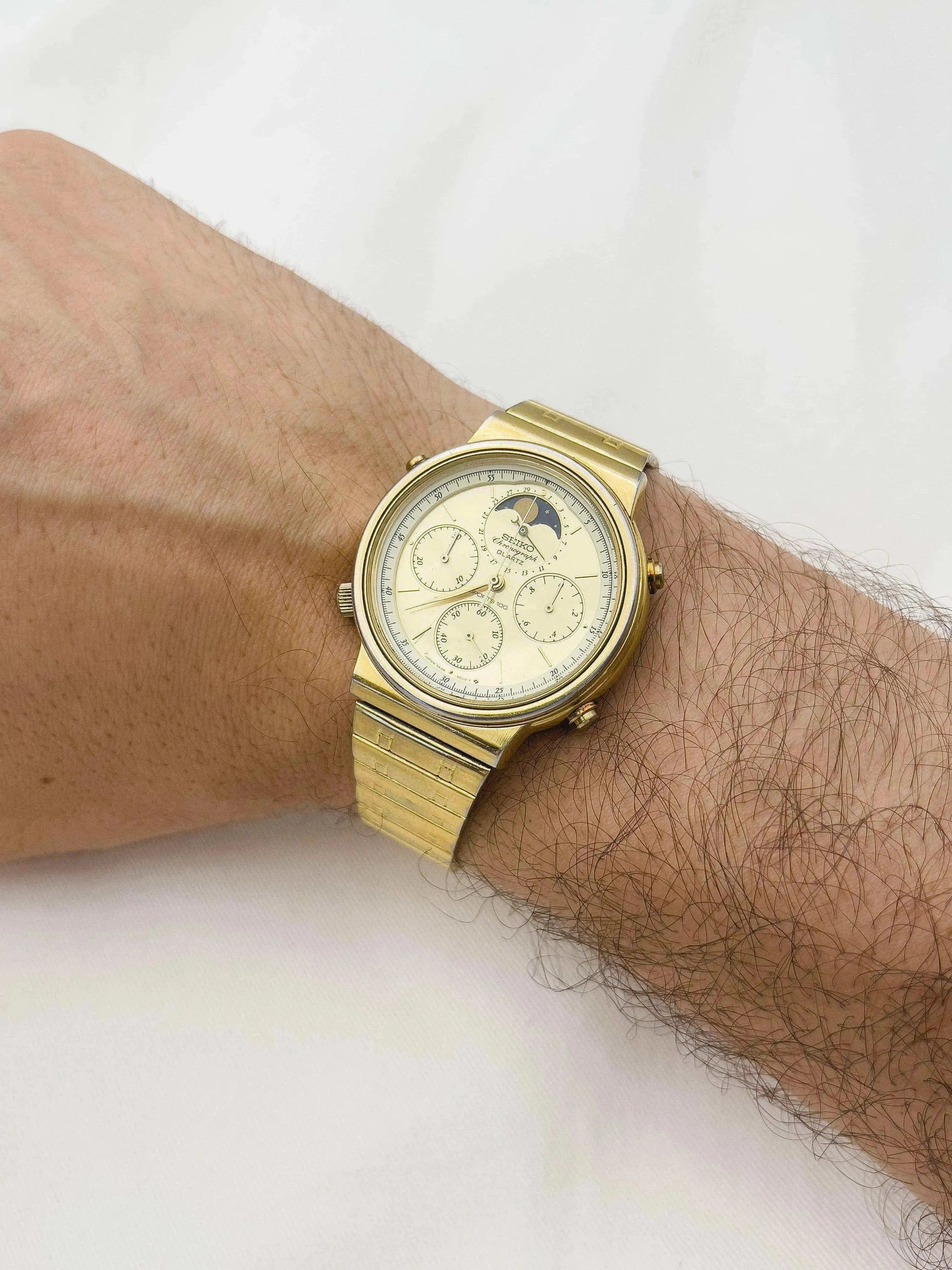 SEIKO - Chronograph Quartz Gold Dial - 1986 - Atelier Victor Paris - Vintage Watch Shop Dubai