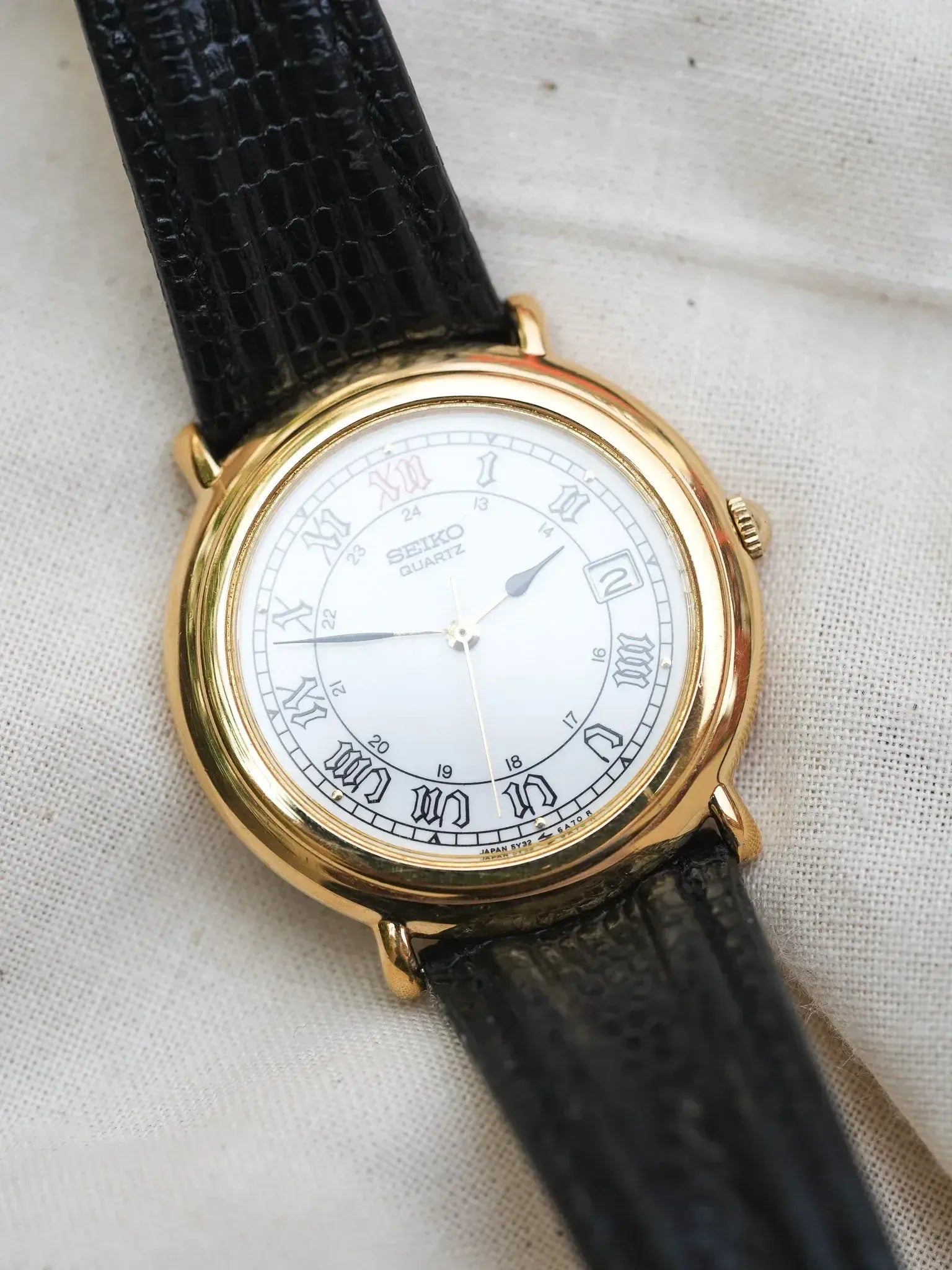 Seiko - Circle Or 12H rouge date - 1999 - Atelier Victor