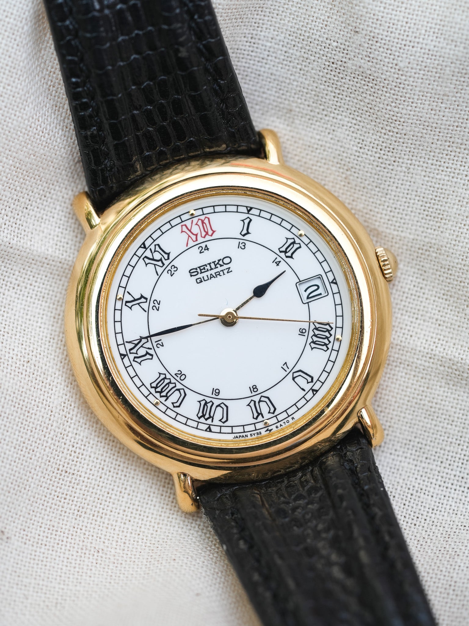 Seiko - Circle Or 12H rouge date - 1999 - Atelier Victor Paris - Vintage Watch Shop Dubai