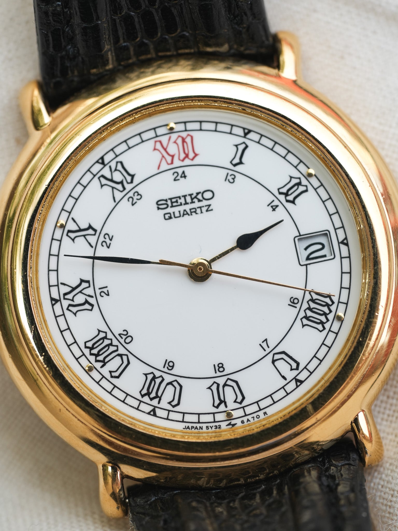Seiko - Circle Or 12H rouge date - 1999 - Atelier Victor Paris - Vintage Watch Shop Dubai