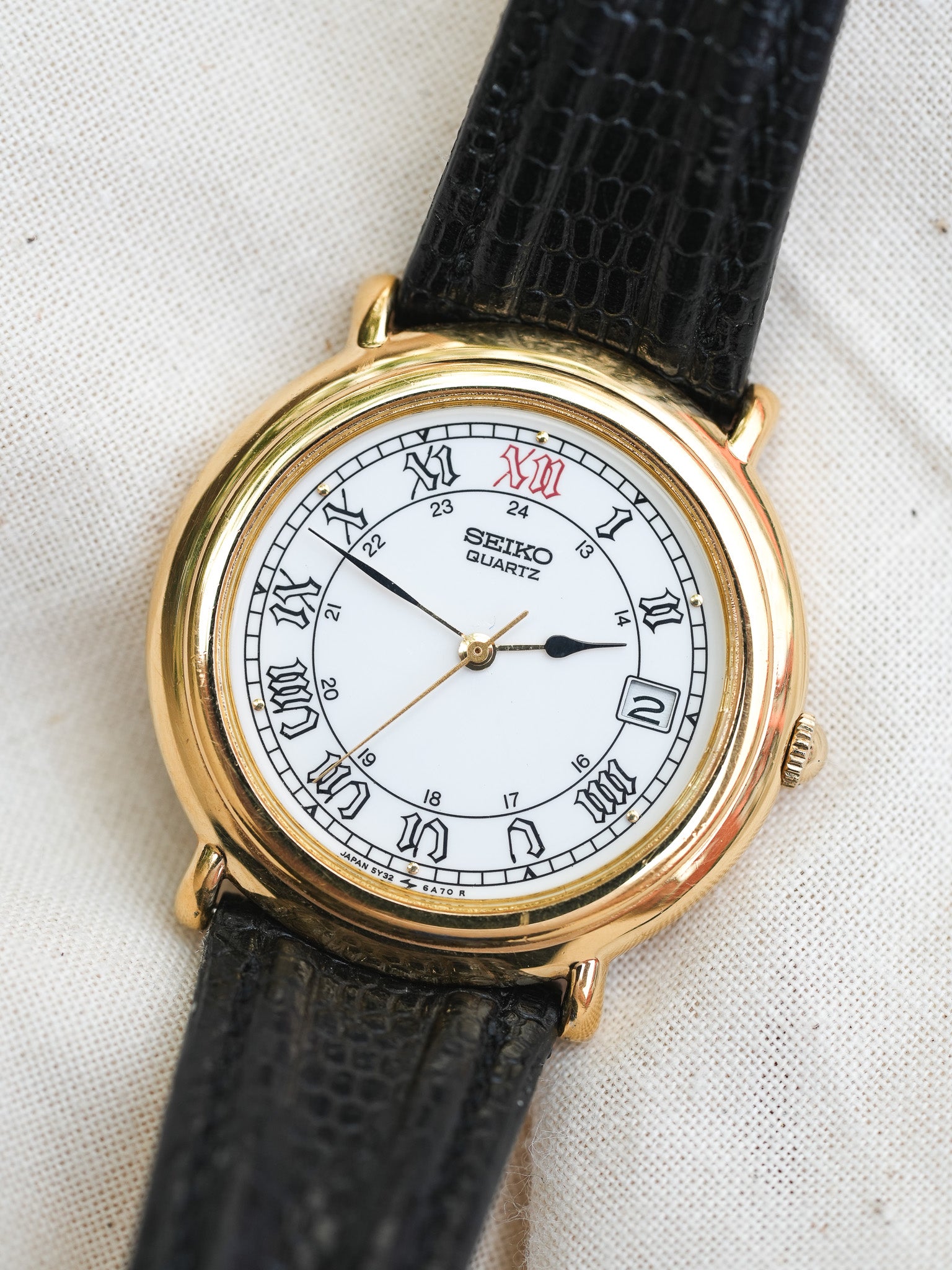 Seiko - Circle Or 12H rouge date - 1999 - Atelier Victor Paris - Vintage Watch Shop Dubai