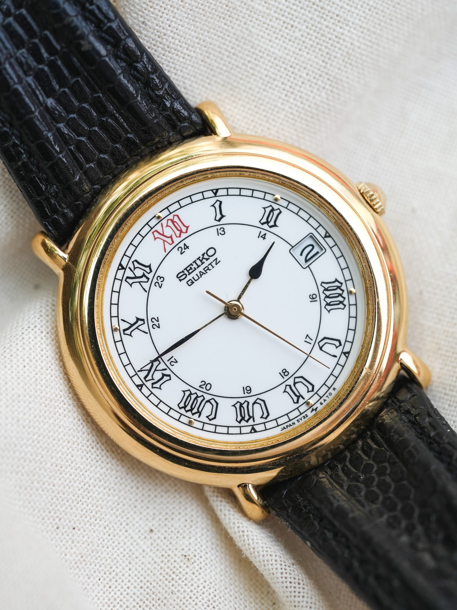 Seiko - Circle Or 12H rouge date - 1999 - Atelier Victor Paris - Vintage Watch Shop Dubai
