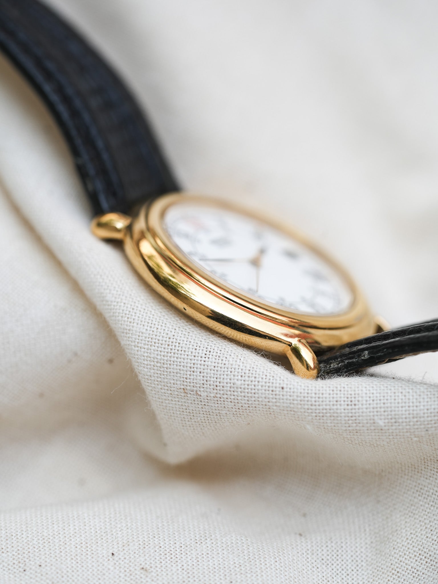 Seiko - Circle Or 12H rouge date - 1999 - Atelier Victor Paris - Vintage Watch Shop Dubai