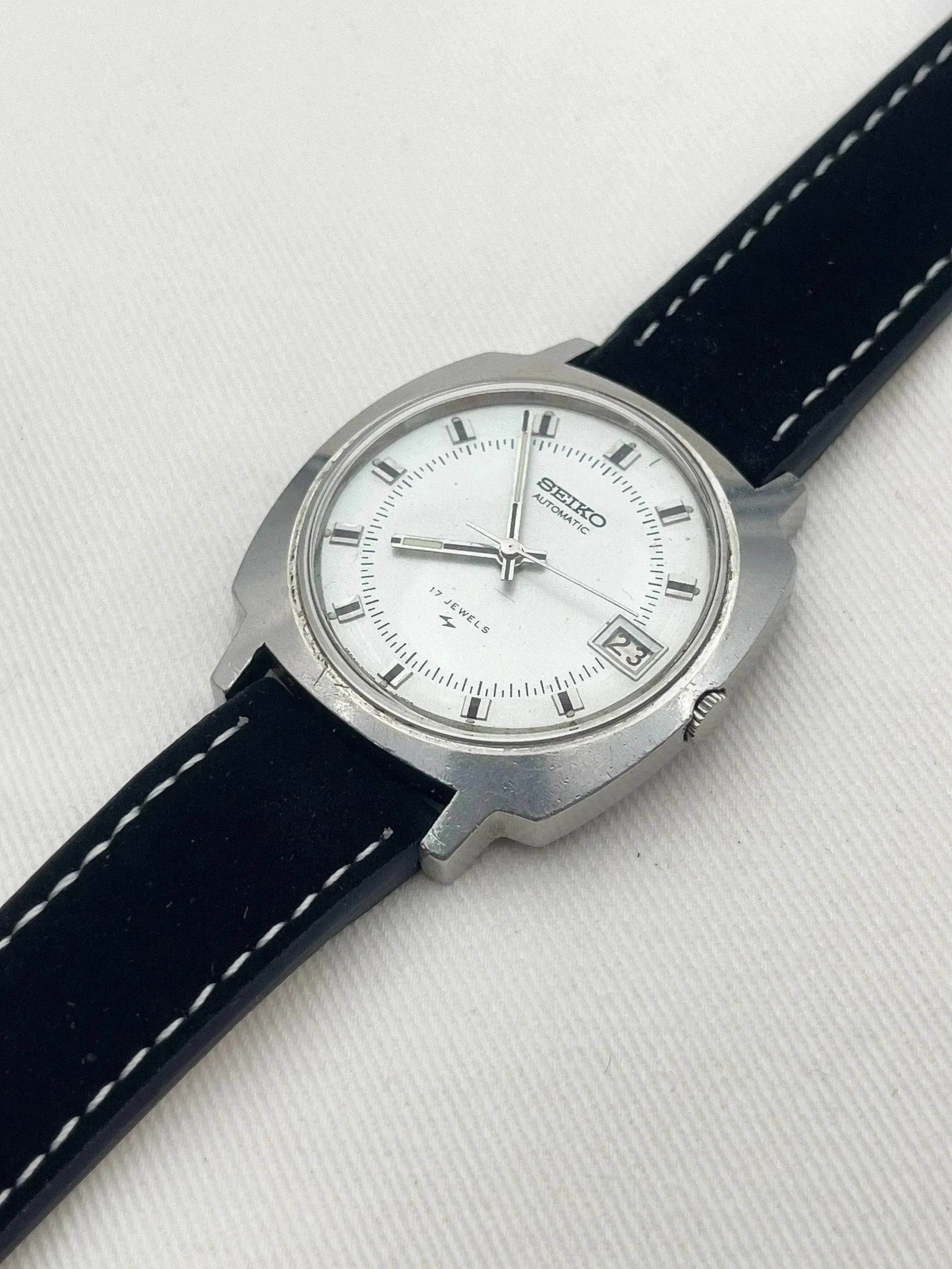 Seiko - Coussin Acier Noir - 1971 - Atelier Victor