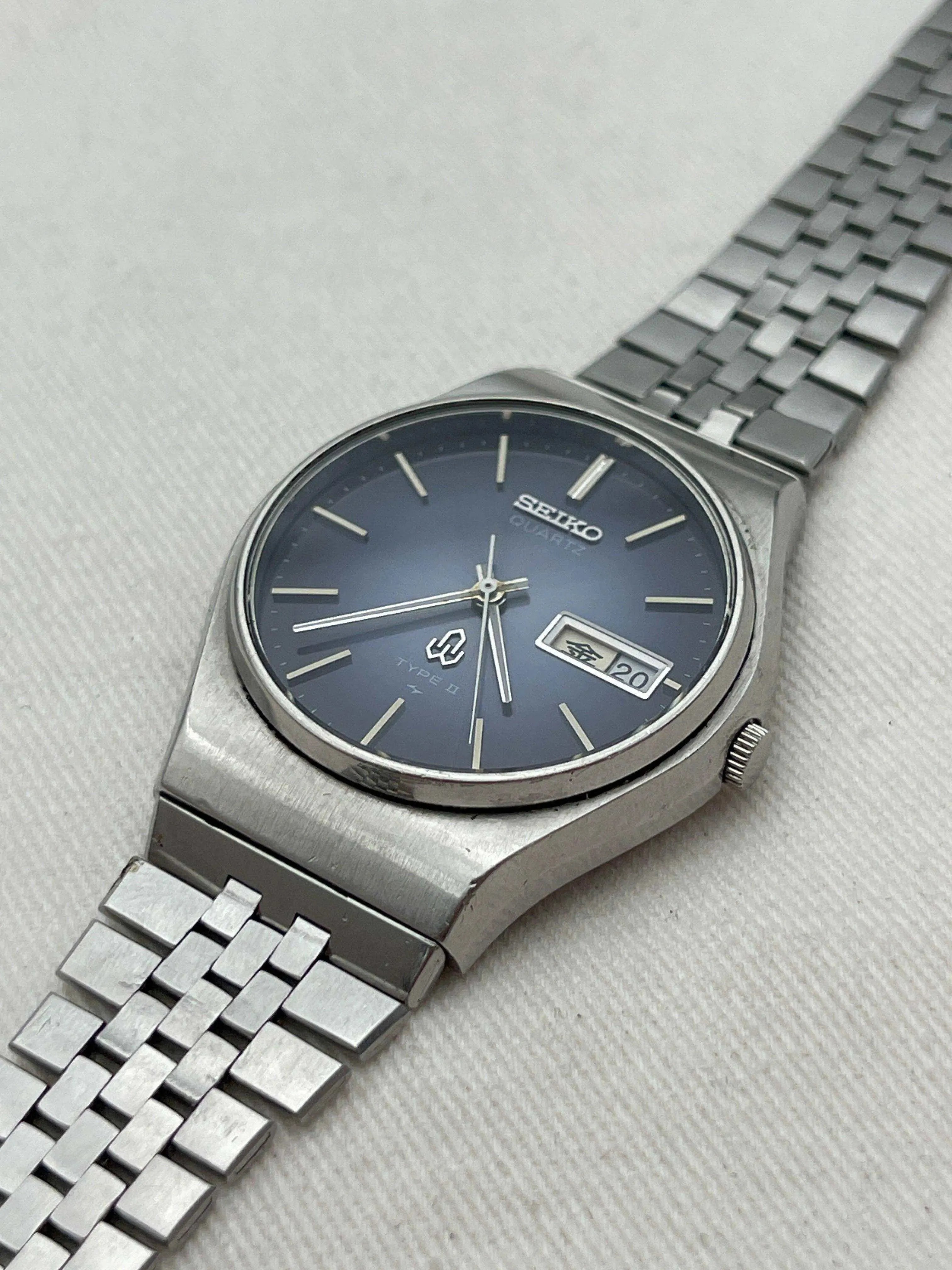 Seiko - Daydate Kanji Type II Bleu & Noir - 1977 - Atelier Victor Paris - Vintage Watch Shop Dubai