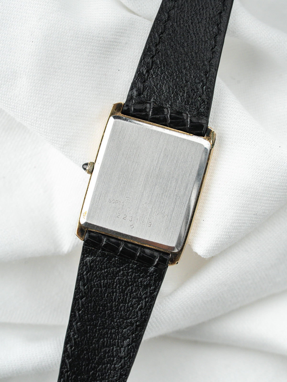 Seiko Dolce 6030-5510 Tank مطلية بالذهب — ميناء رملي (1982)