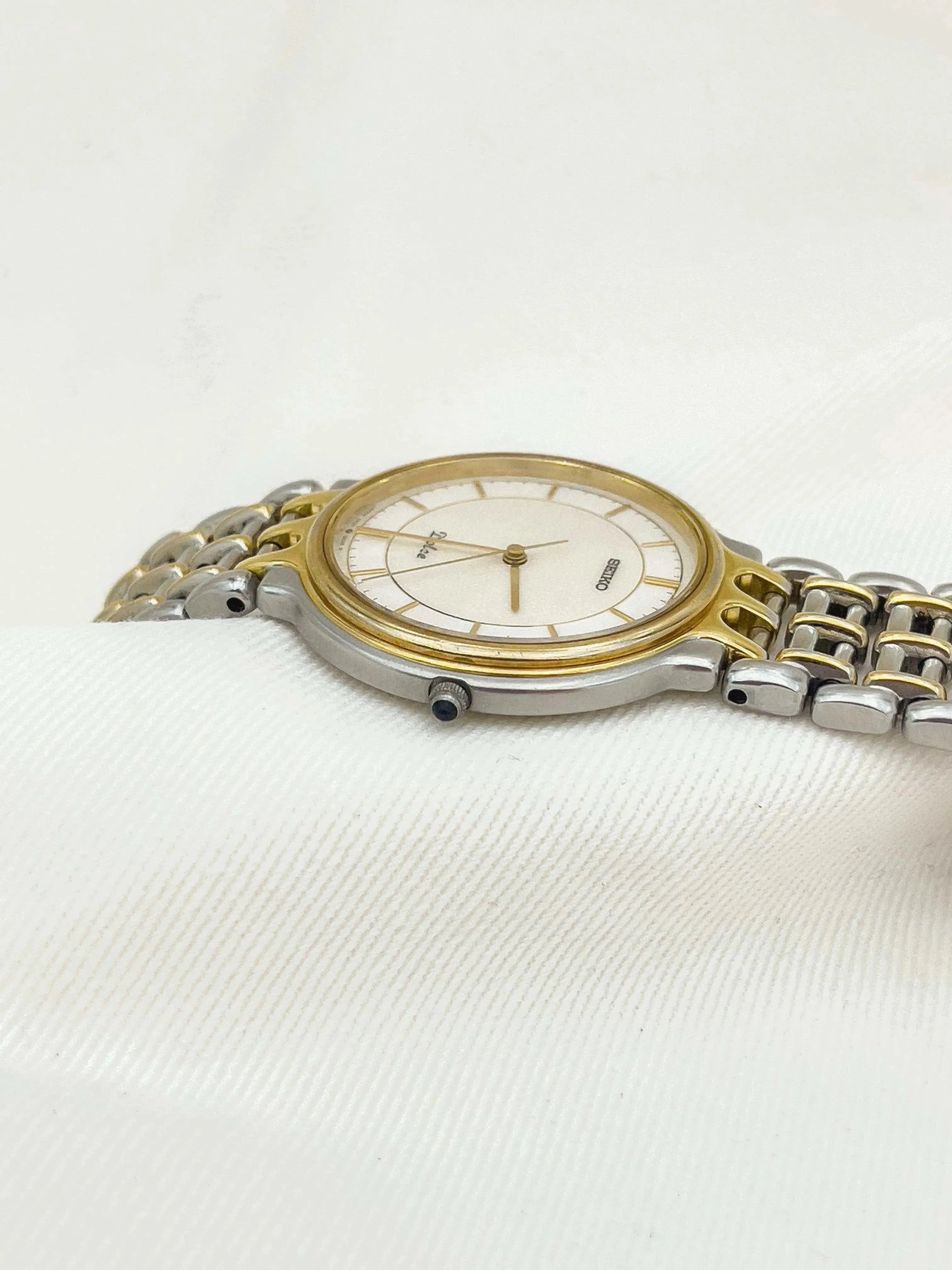 Seiko Dolce - Dolce Acier Or Femme - 1988 - Atelier Victor - Vintage Shop