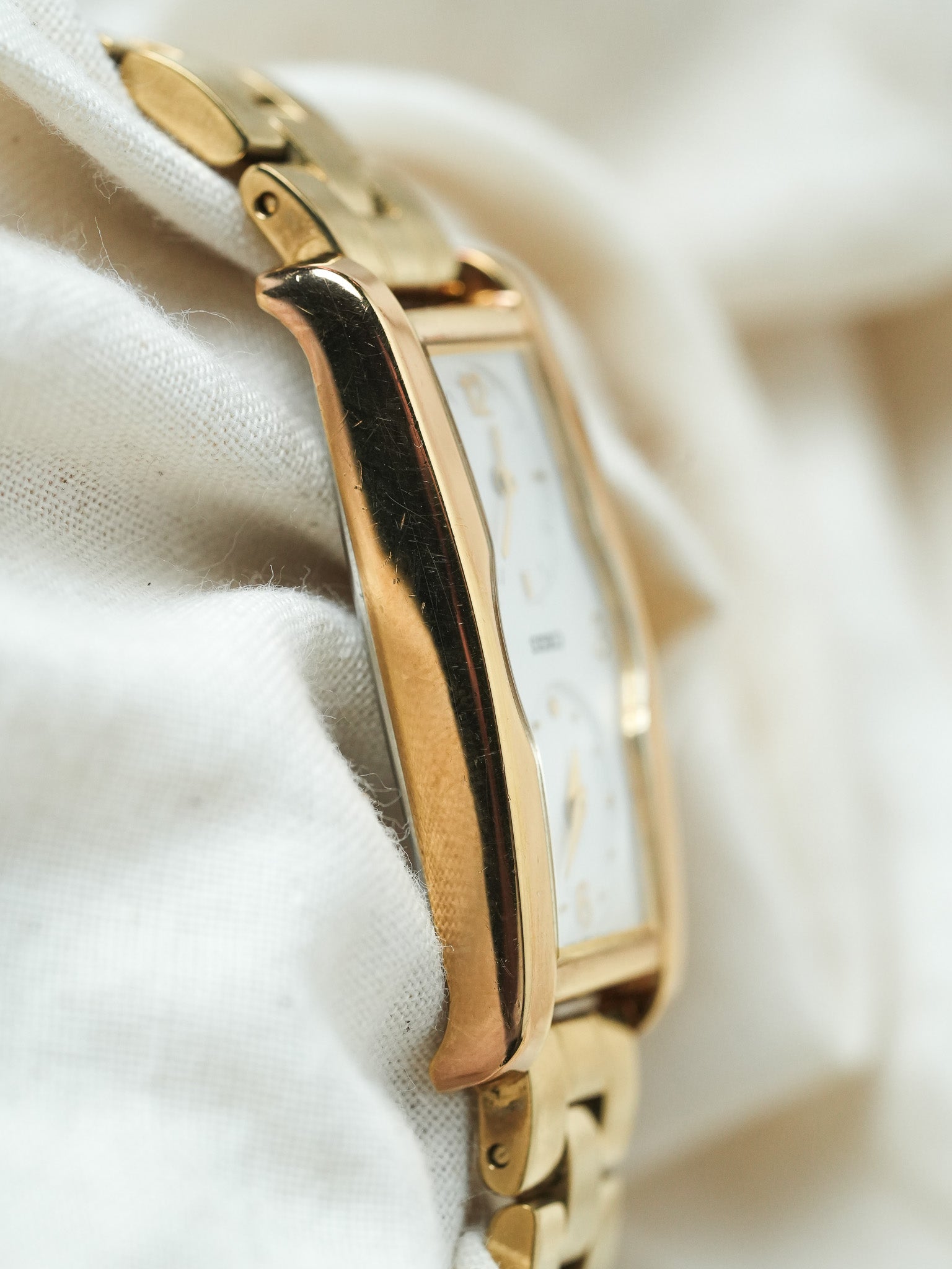 Seiko - Double fuseaux Tank Allongée Tapissée Blanc - NOS - 1997 - Atelier Victor - Vintage Shop