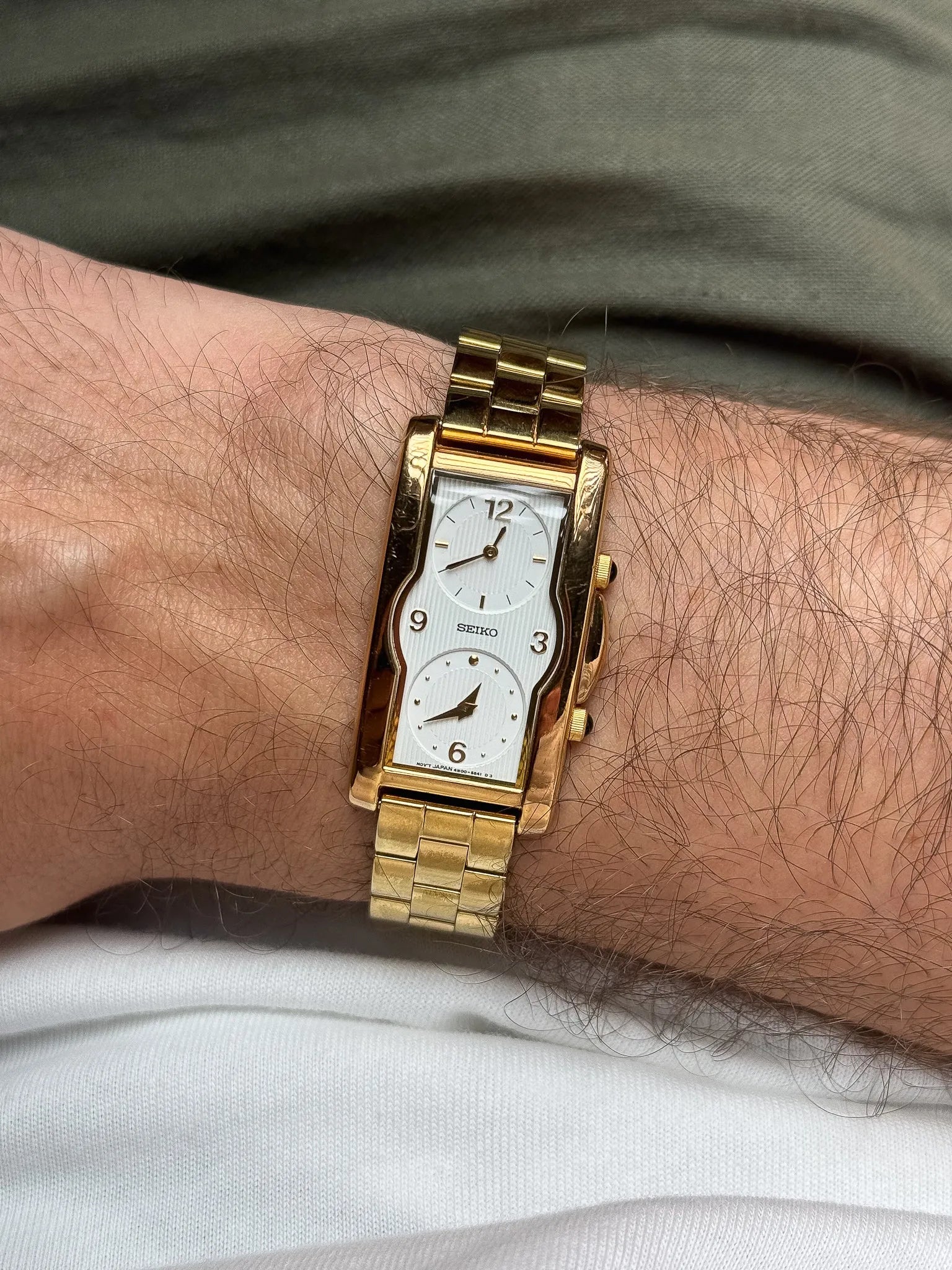 Seiko - Double fuseaux Tank Allongée Tapissée Blanc - NOS - 1997 - Atelier Victor - Vintage Shop