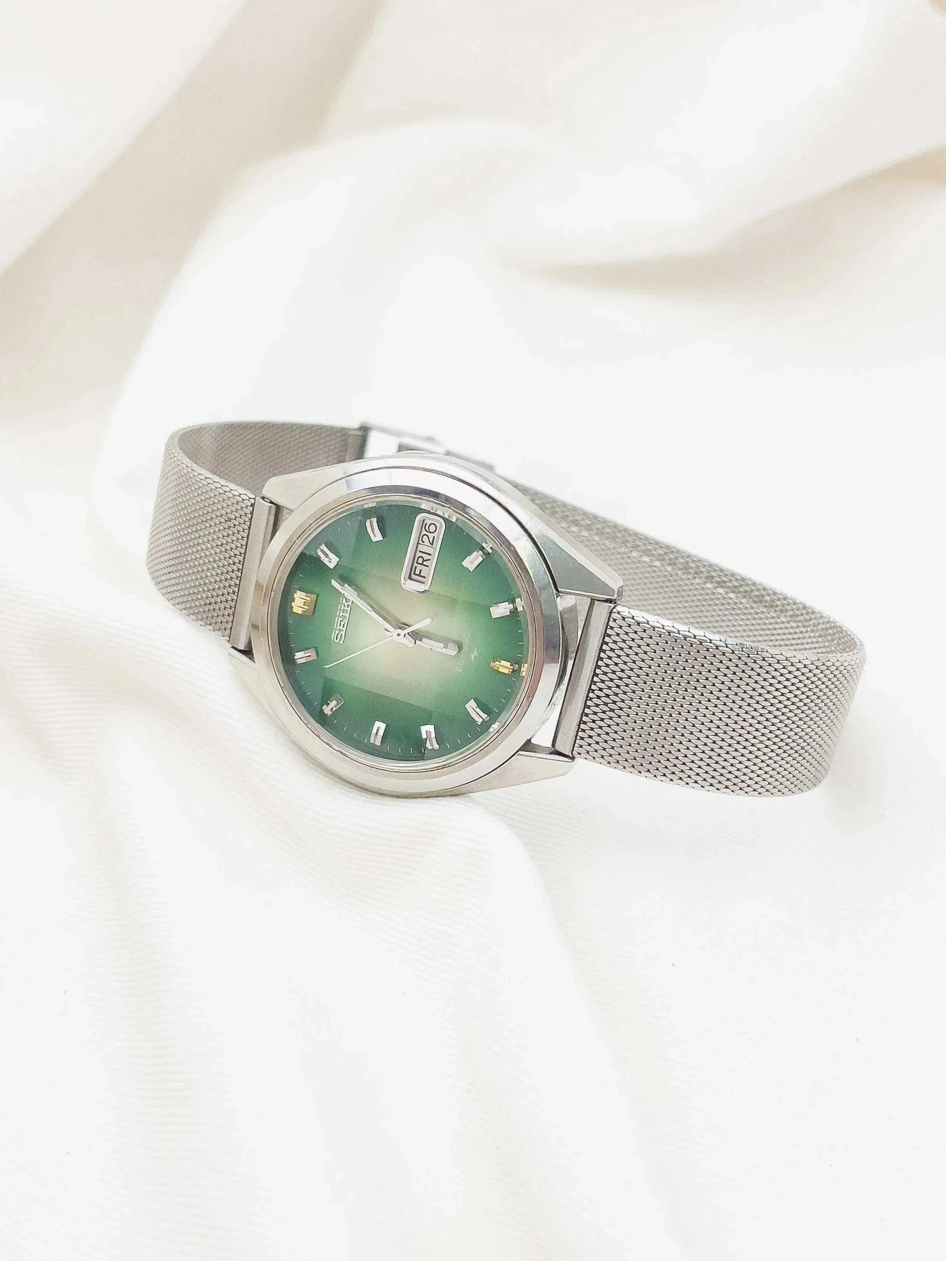 Seiko - EL-330 Verre Facetté vert - 1972 - Atelier Victor - Vintage Shop