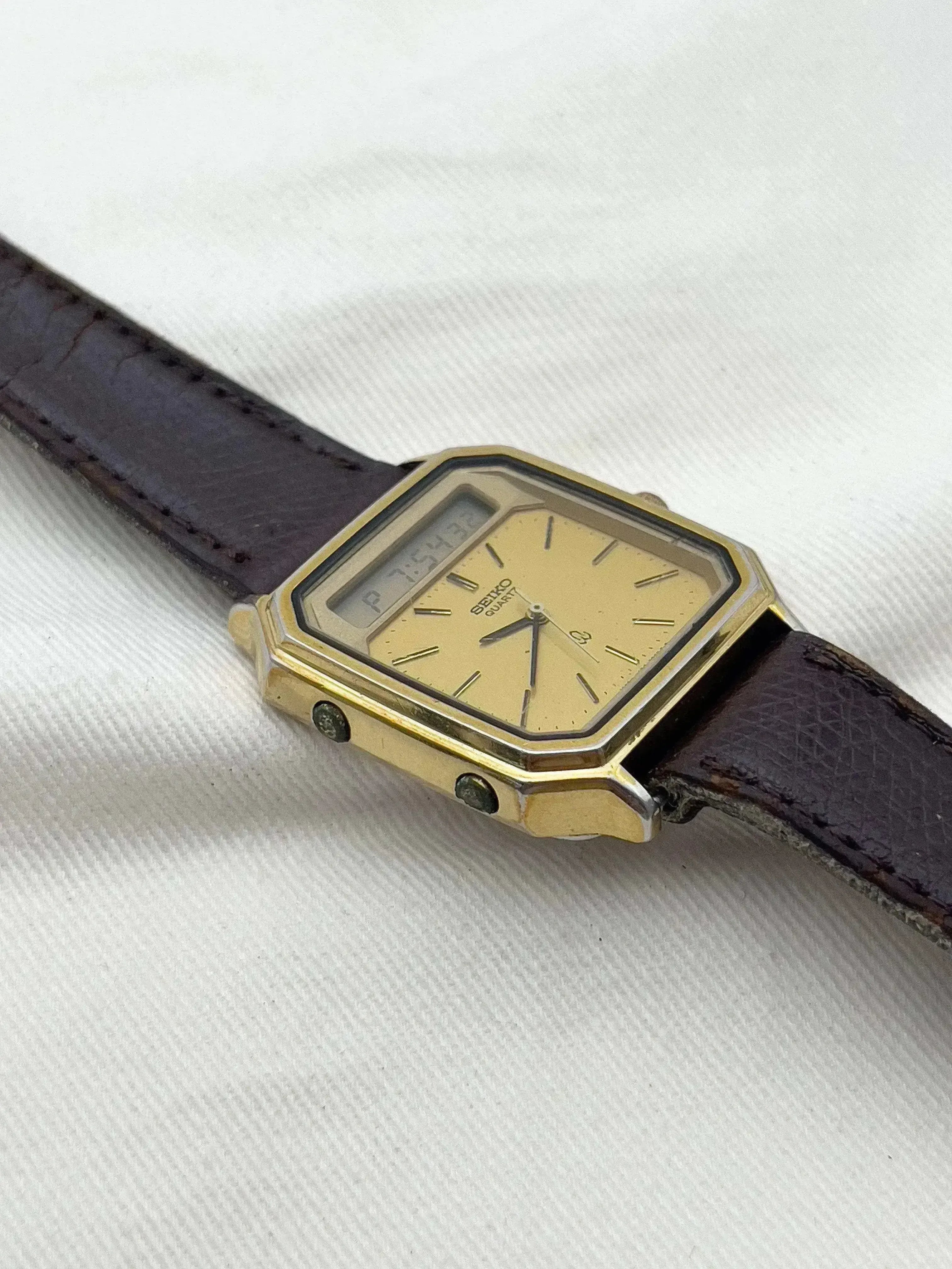 Seiko - GMT Tank Or - 1981 - Atelier Victor