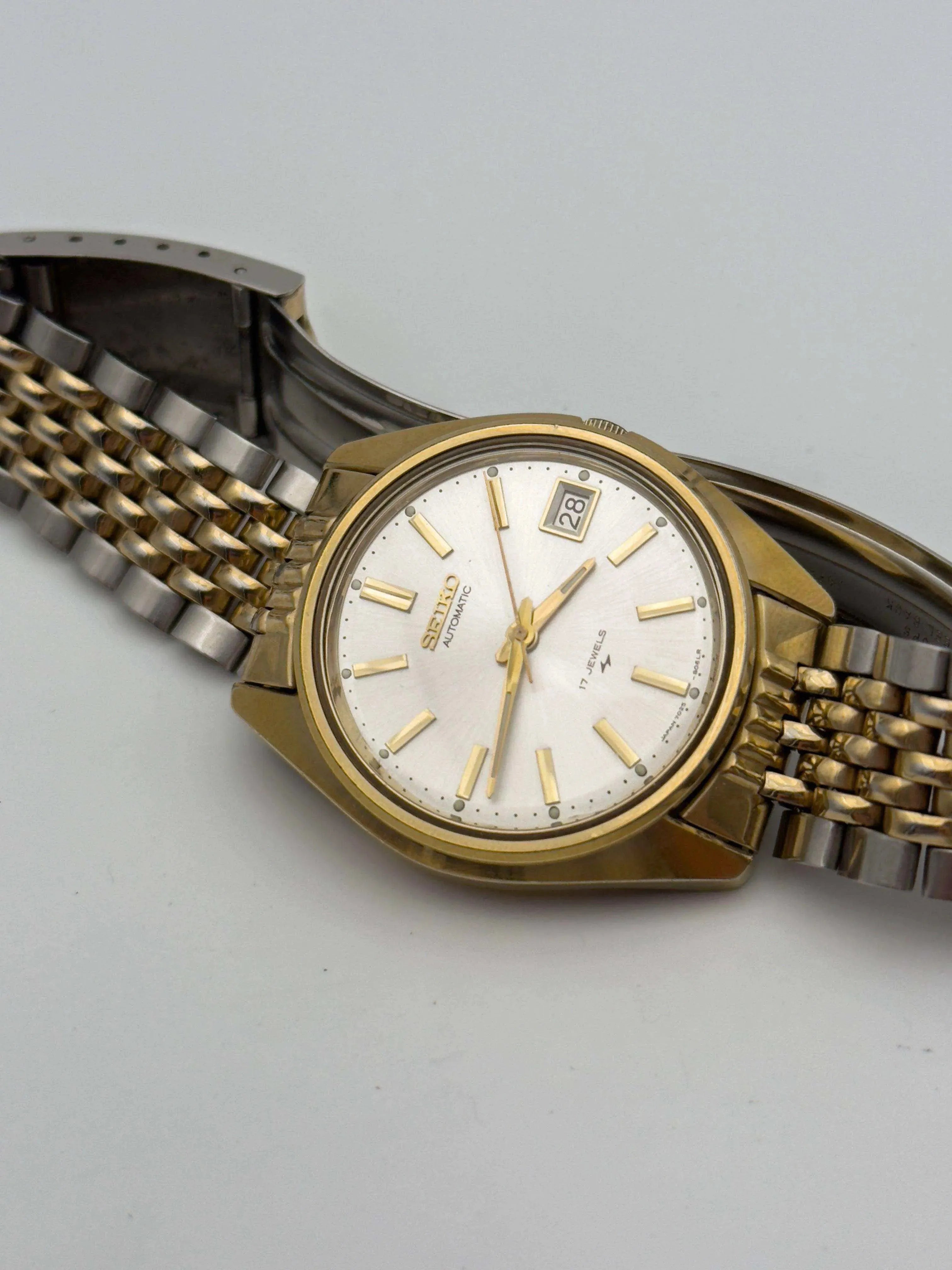 Seiko - Gold Grain de riz - 1986 - Atelier Victor Paris - Vintage Watch Shop Dubai