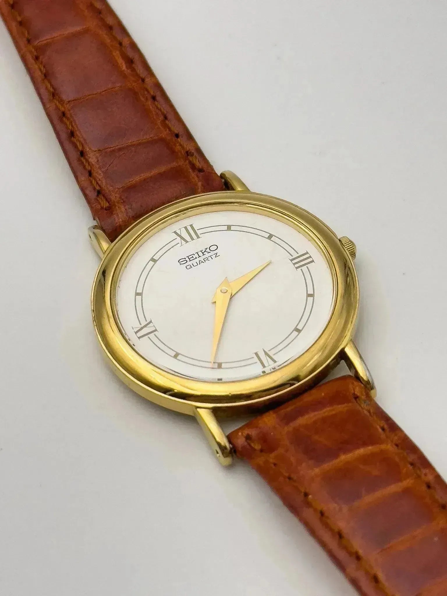 Seiko - Gold White Dress Watch - 2001 - Atelier Victor