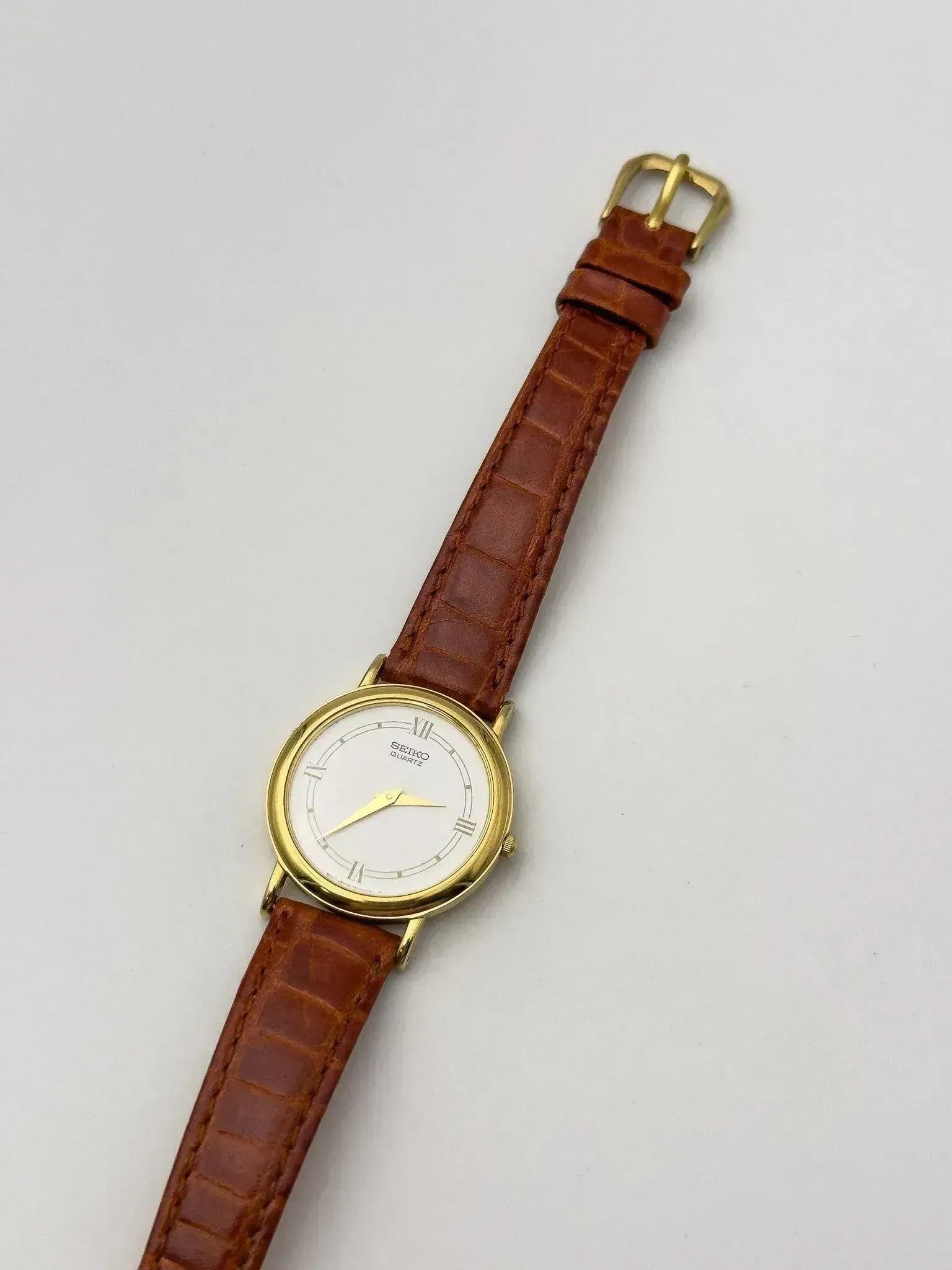 Seiko - Gold White Dress Watch - 2001 - Atelier Victor