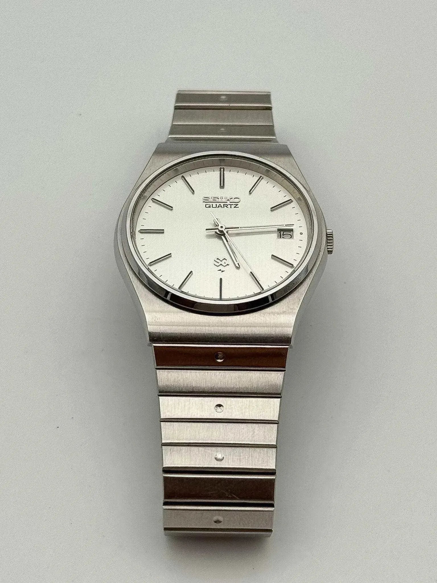 Seiko - Kanji Full Steel Mini Circle Date - 1984 - Atelier Victor Paris - Vintage Watch Shop Dubai