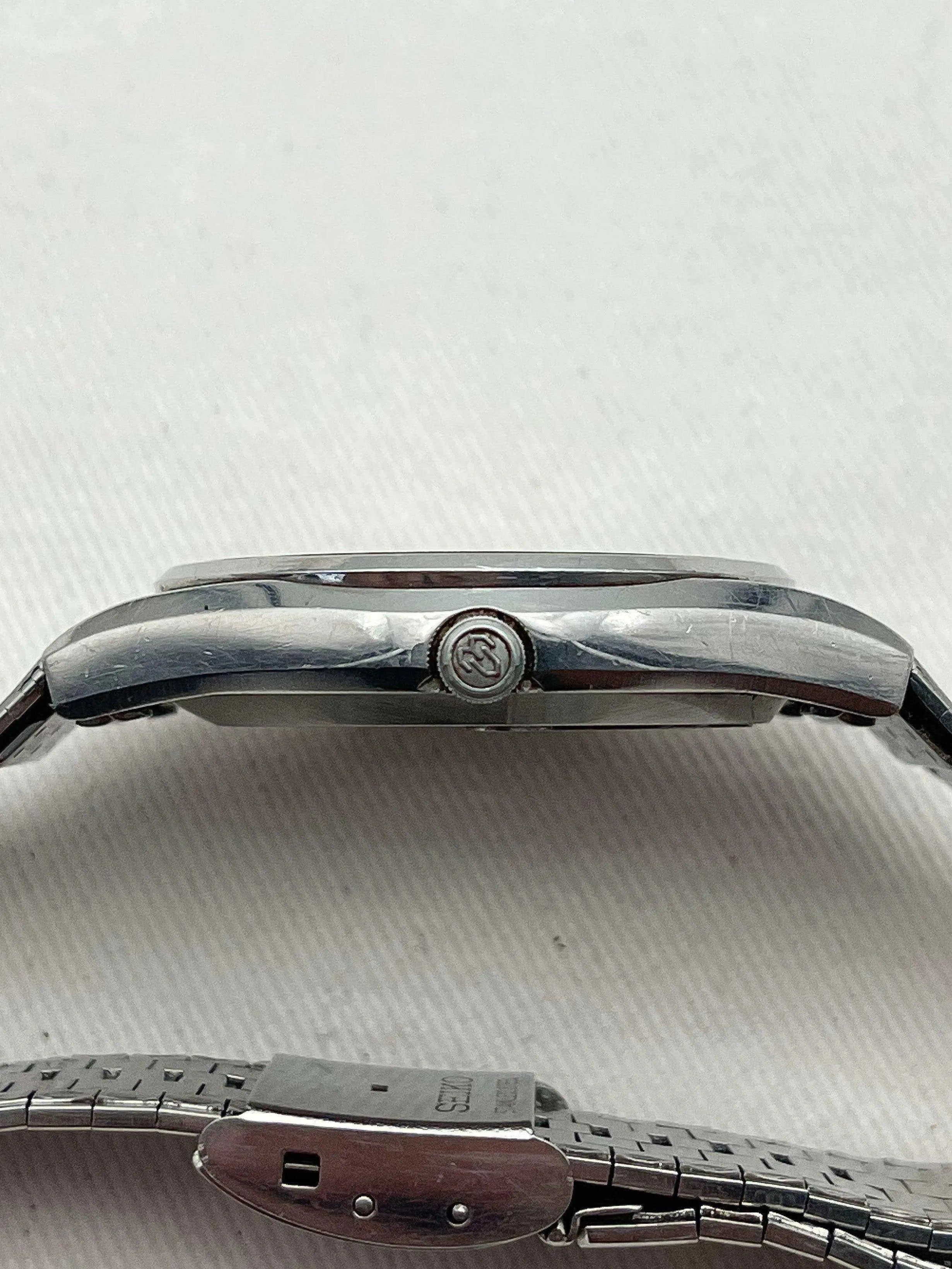 Seiko - King Quartz Daydate Kanji- 1977 - Atelier Victor Paris - Vintage Watch Shop Dubai