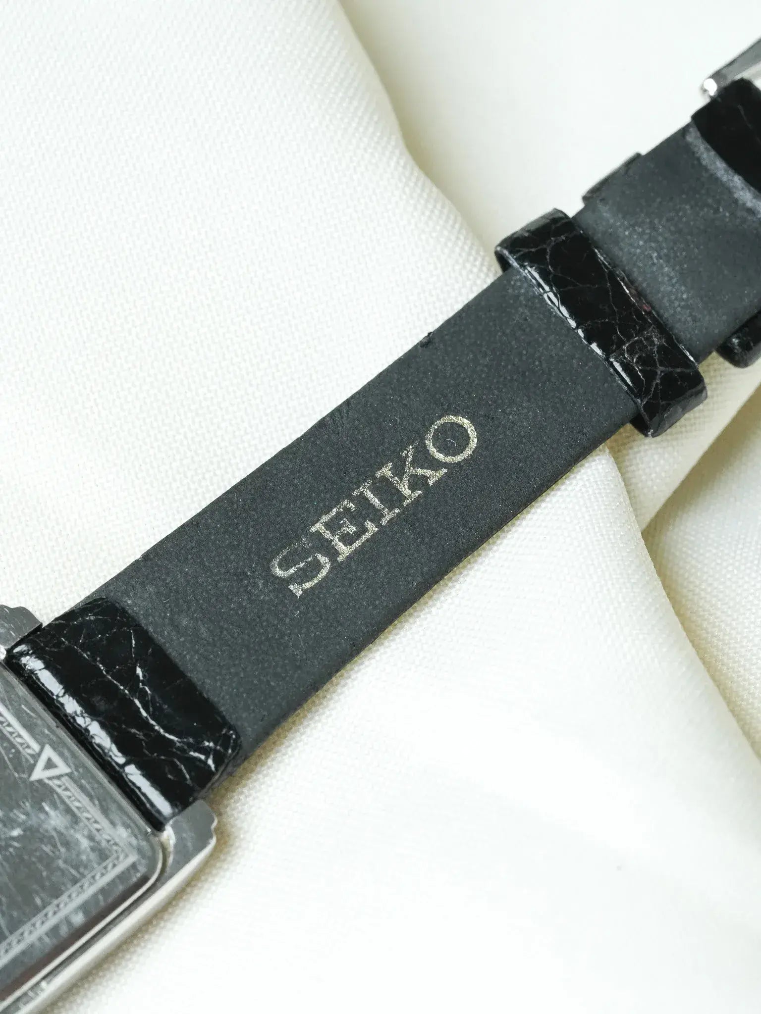 Seiko - Laurel Tank "stepped case" Acier Deux mouvements - 1996