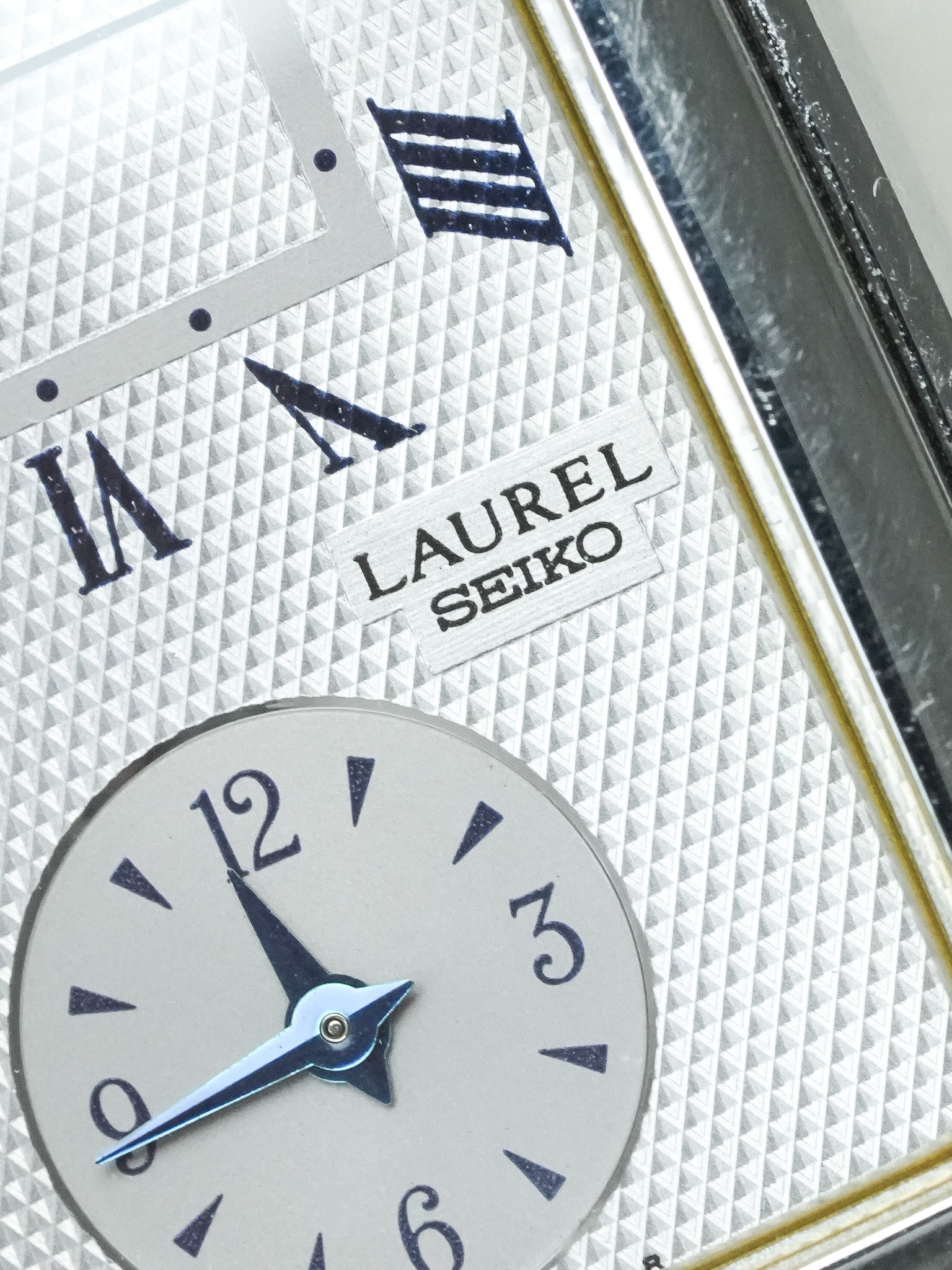 Seiko - Laurel Tank "阶梯式表壳" 钢 两个机芯 - 1996