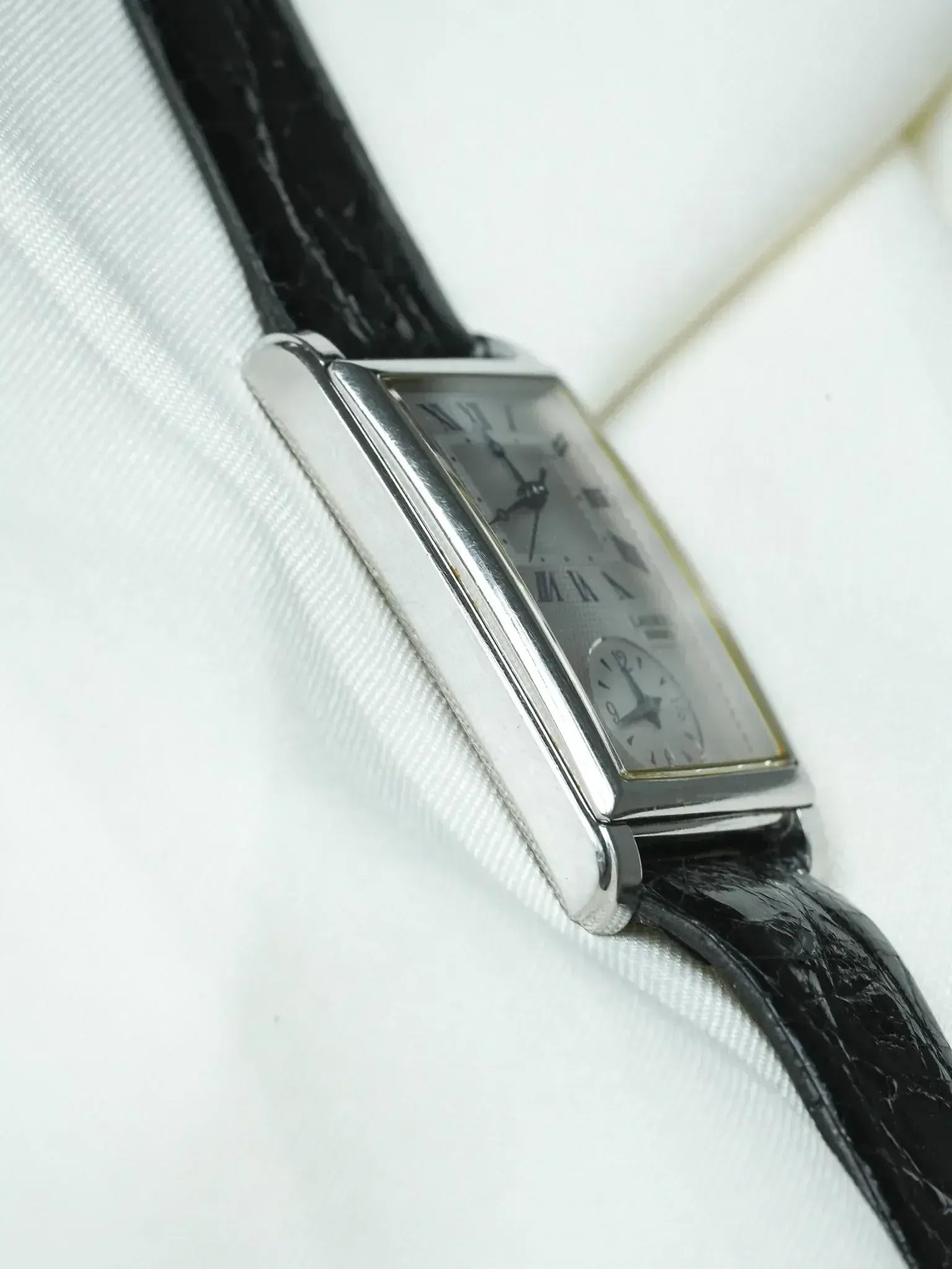 Seiko - Laurel Tank "阶梯式表壳" 钢 两个机芯 - 1996