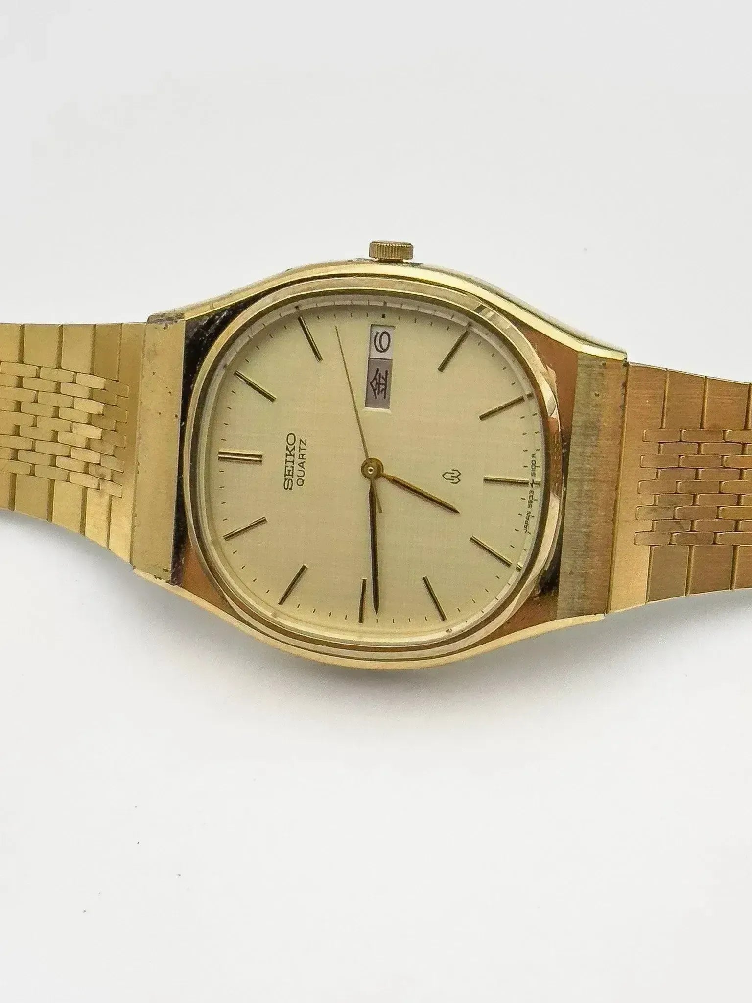 Seiko - Linen Dial Gold - 1981 - Atelier Victor