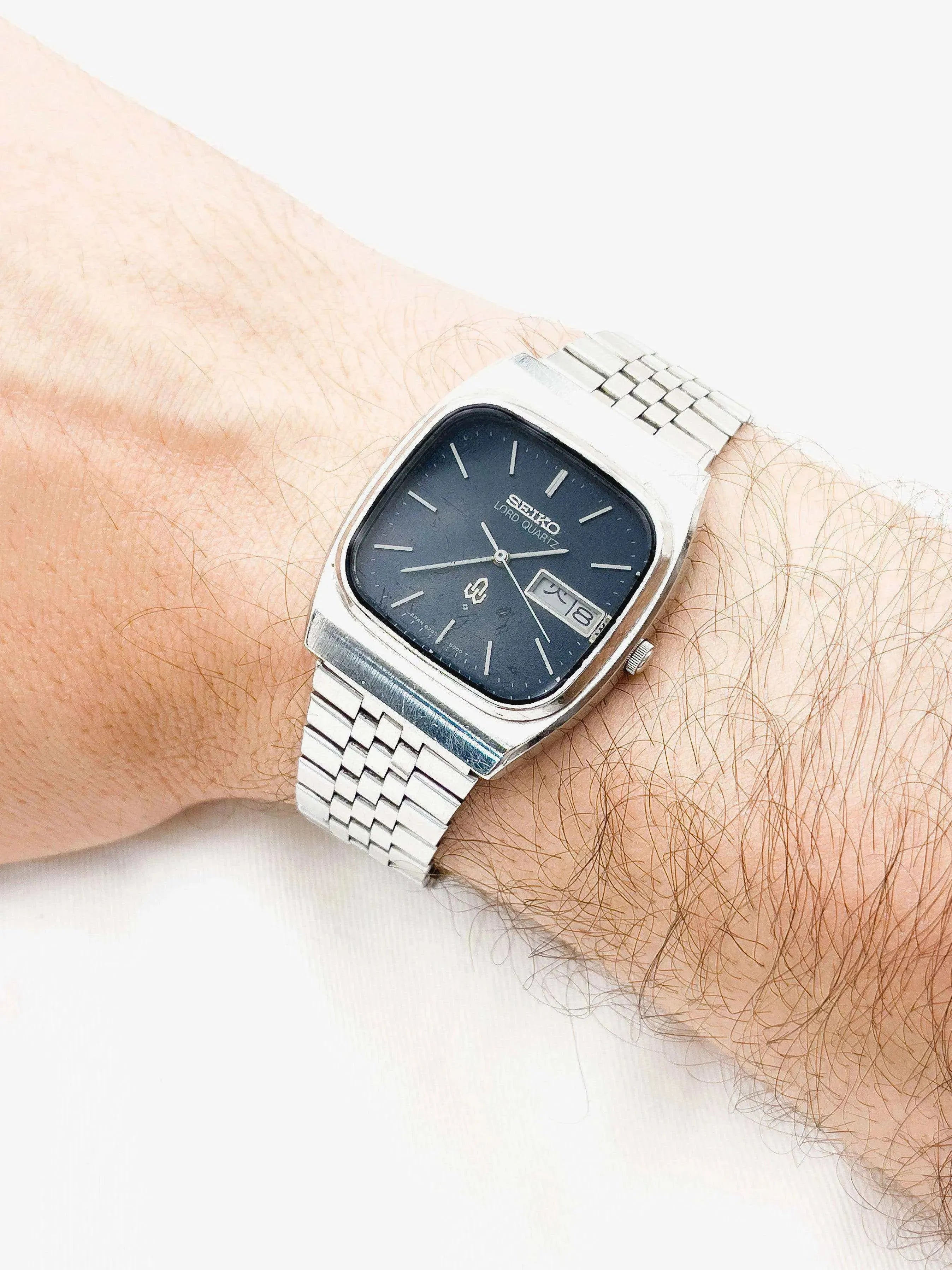 Seiko - Lord Quartz Boitier TV - 1979 - Atelier Victor Paris - Vintage Watch Shop Dubai