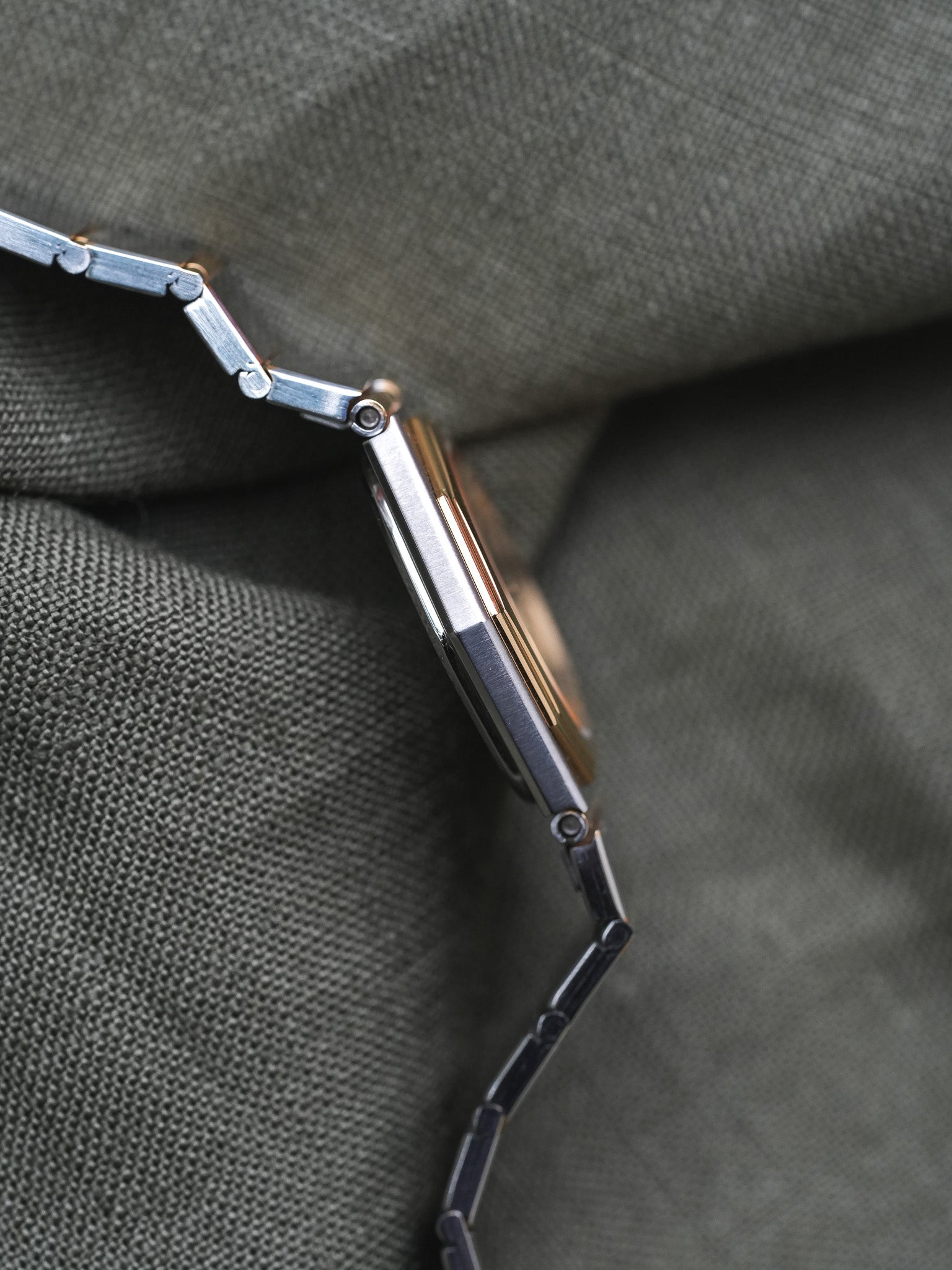 Seiko - Mini Acier Or Cadran Acier - NOS - 1984 - Atelier Victor Paris - Vintage Watch Shop Dubai