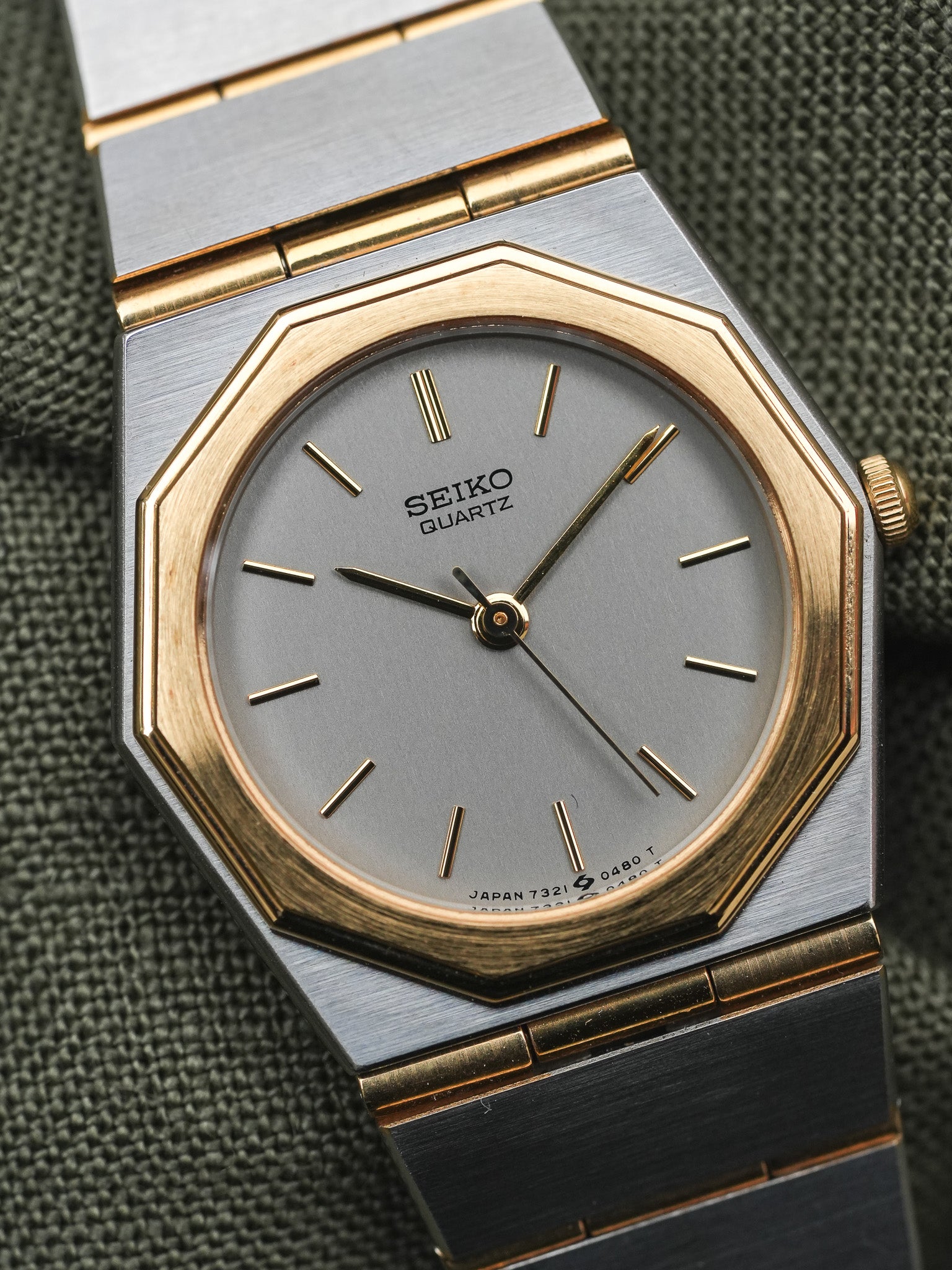 Seiko - Mini Acier Or Cadran Acier - NOS - 1984 - Atelier Victor Paris - Vintage Watch Shop Dubai