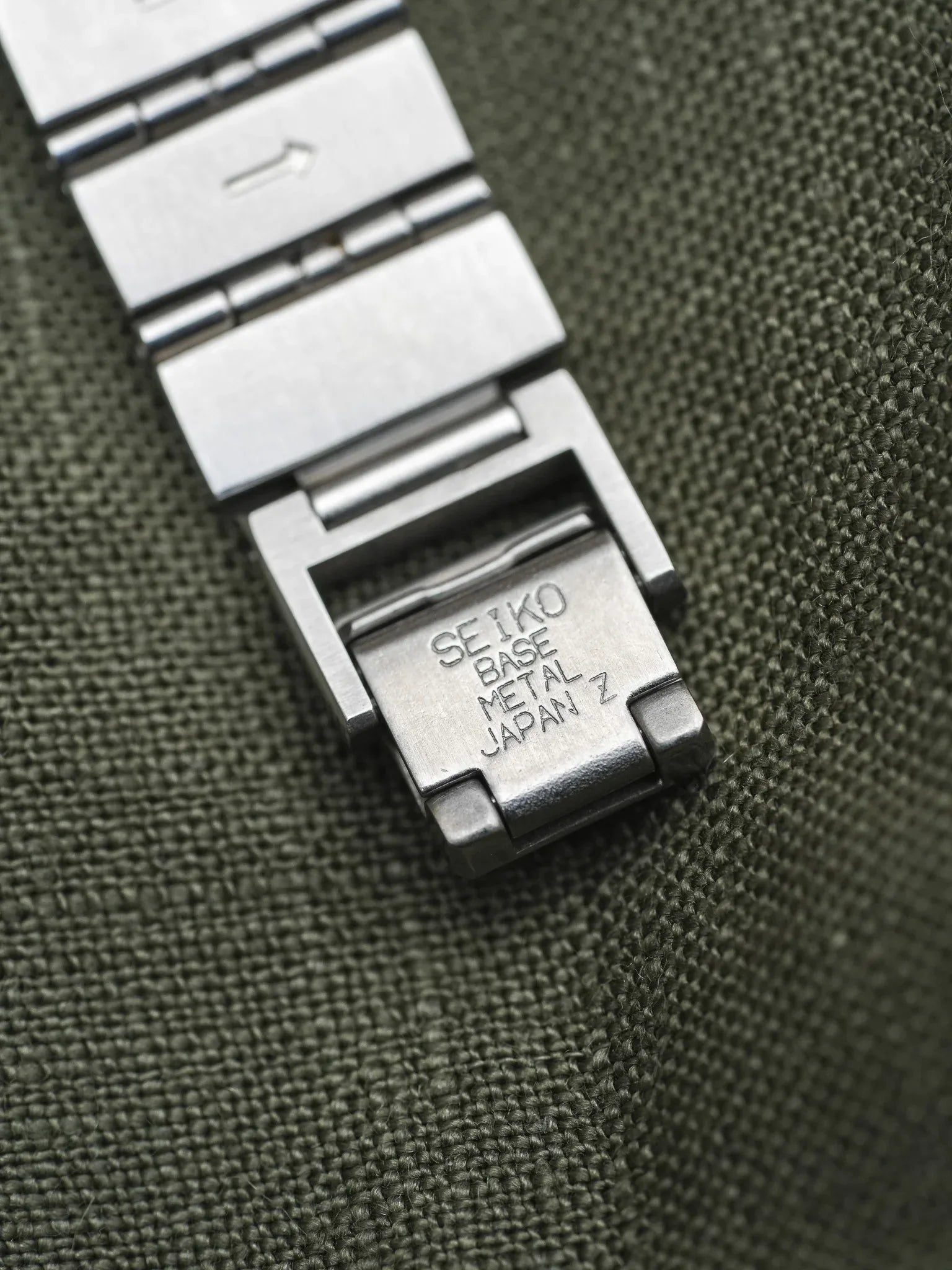 Seiko - Mini Acier Or Cadran Acier - NOS - 1984 - Atelier Victor - Vintage Shop