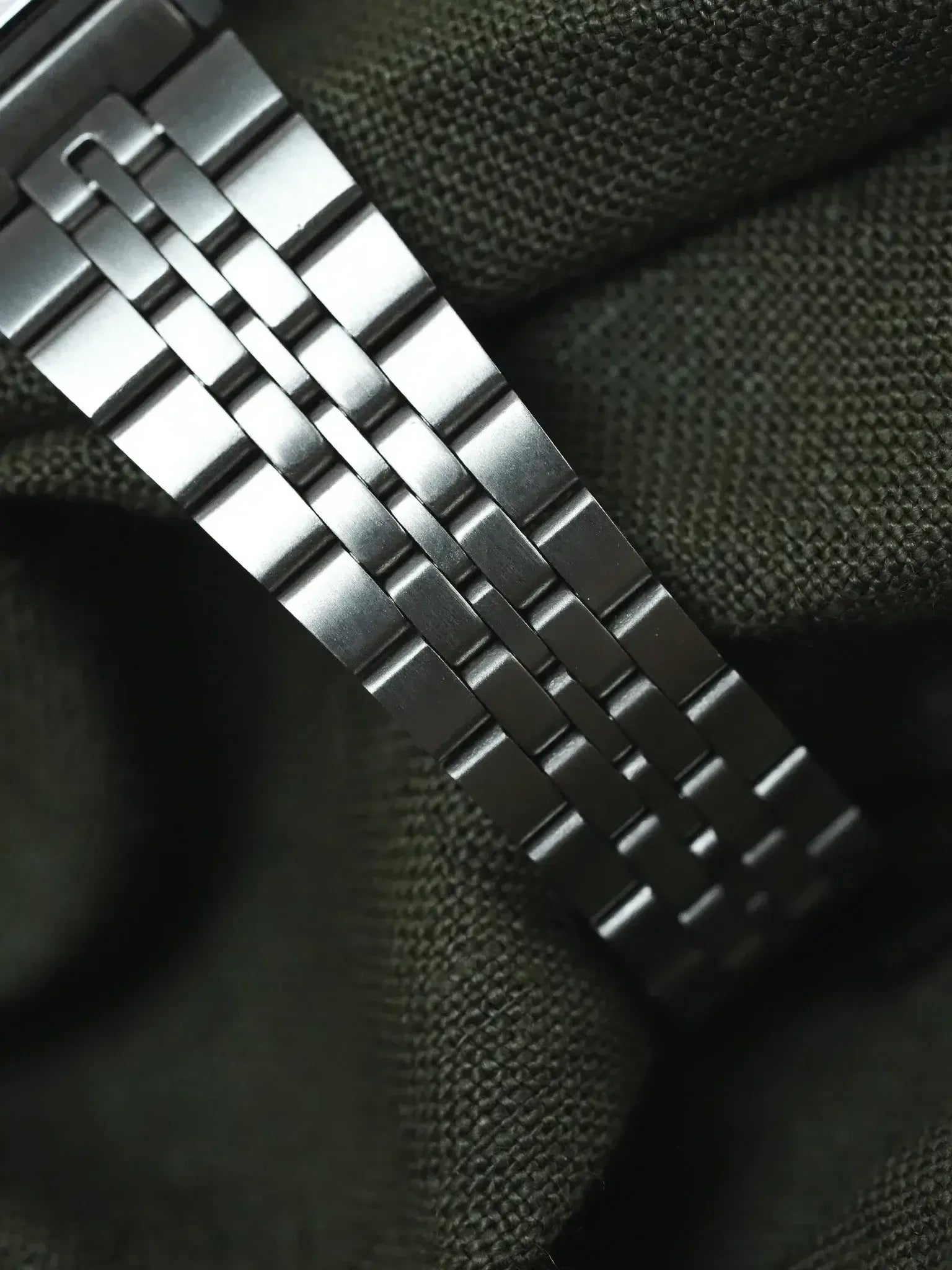 Seiko - Mini Digital Bracelet Acier - NOS - 1980s - Atelier Victor