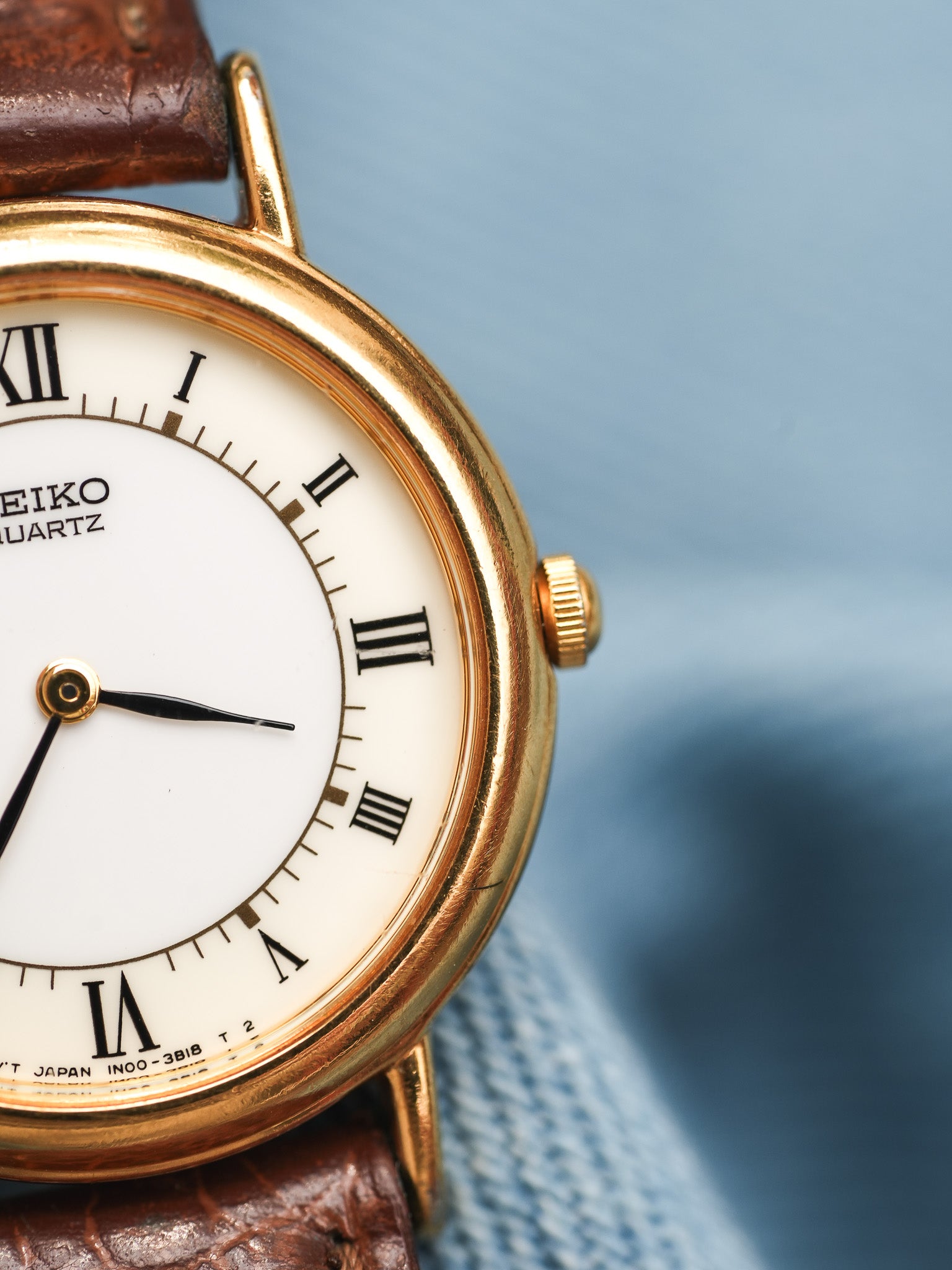 Seiko - Mini Dress Watch Creme Blanc Romain - 1995 - Atelier Victor - Vintage Shop