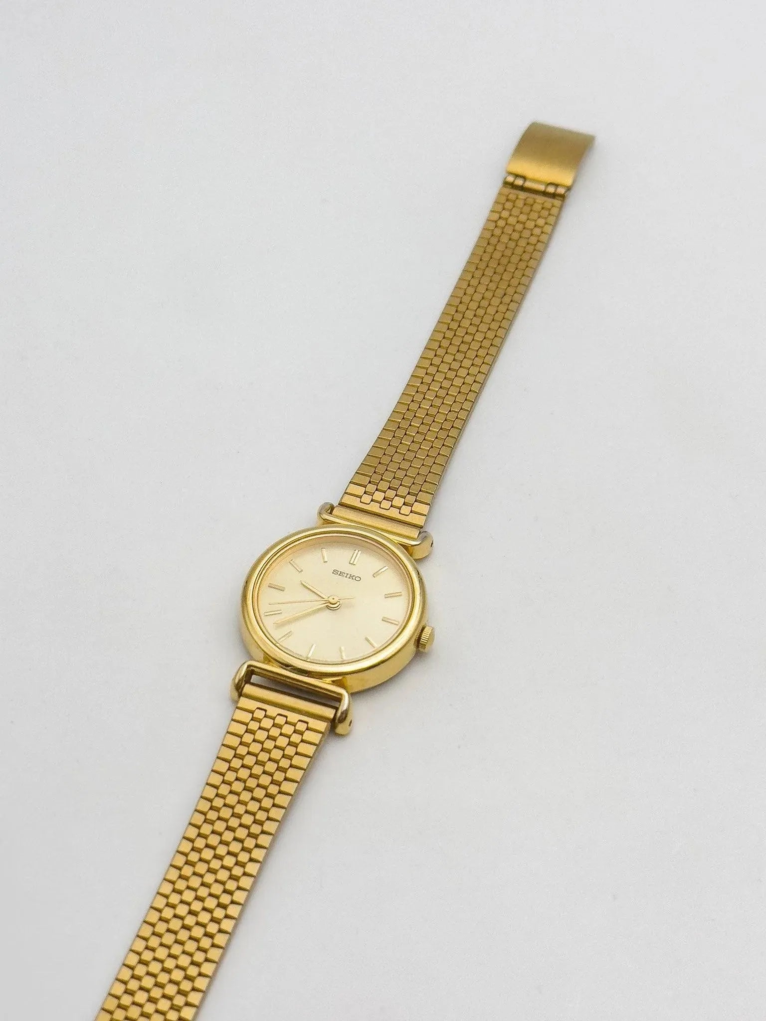 Seiko - Mini Gold Lady - 2000s - Atelier Victor Paris - Vintage Watch Shop Dubai