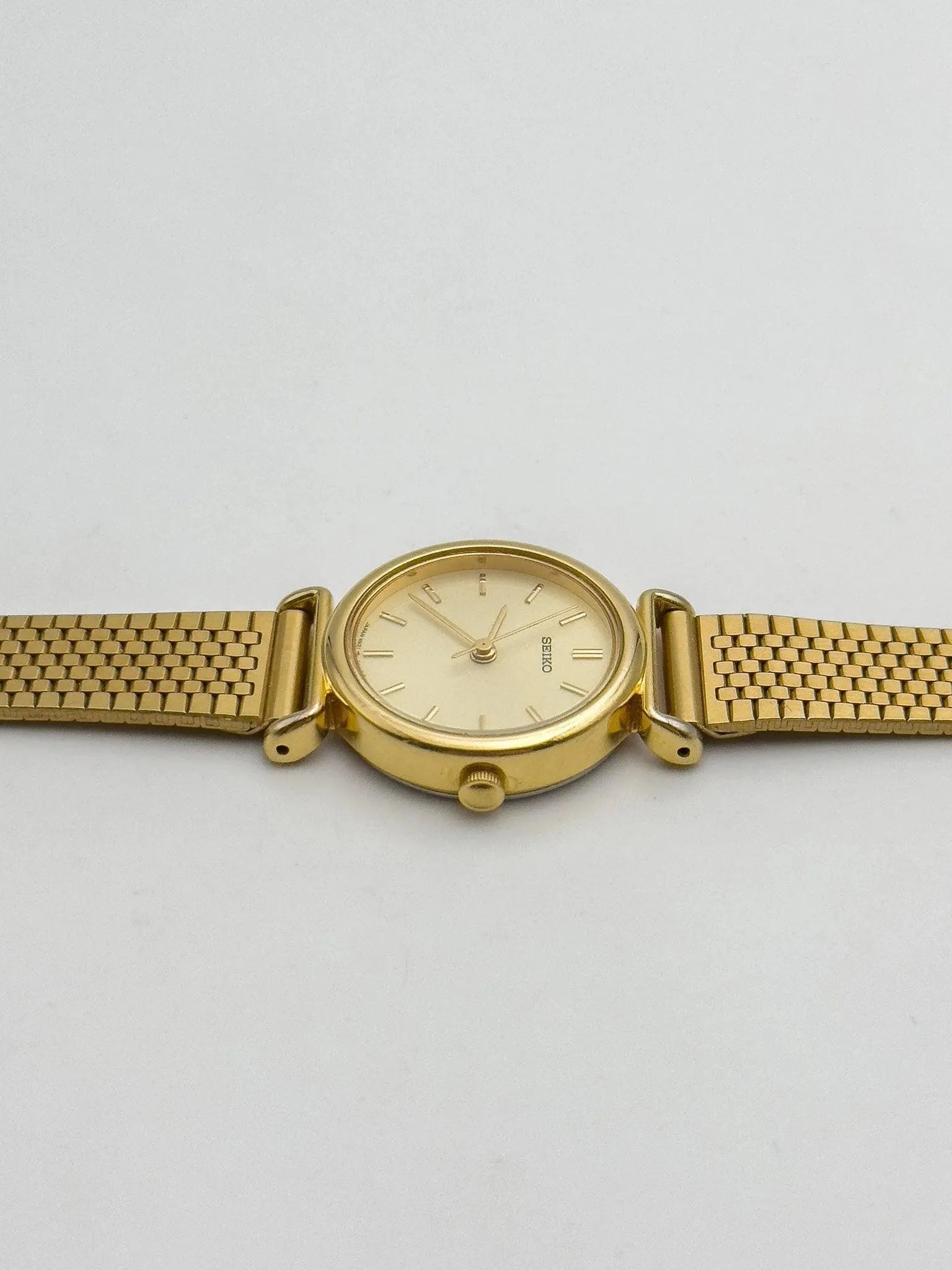 Seiko - Mini Gold Lady - 2000s - Atelier Victor Paris - Vintage Watch Shop Dubai