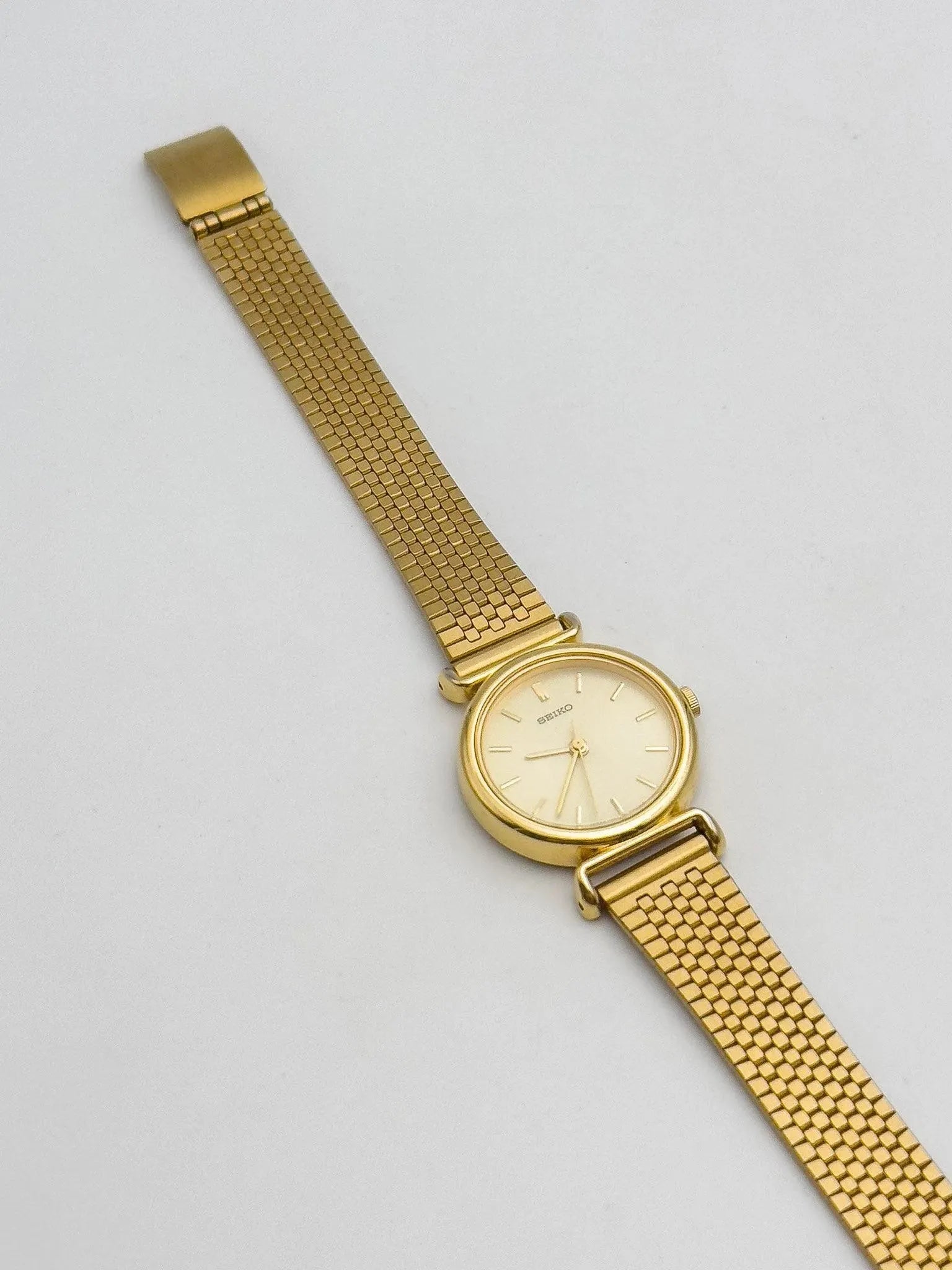 Seiko - Mini Gold Lady - 2000s - Atelier Victor Paris - Vintage Watch Shop Dubai