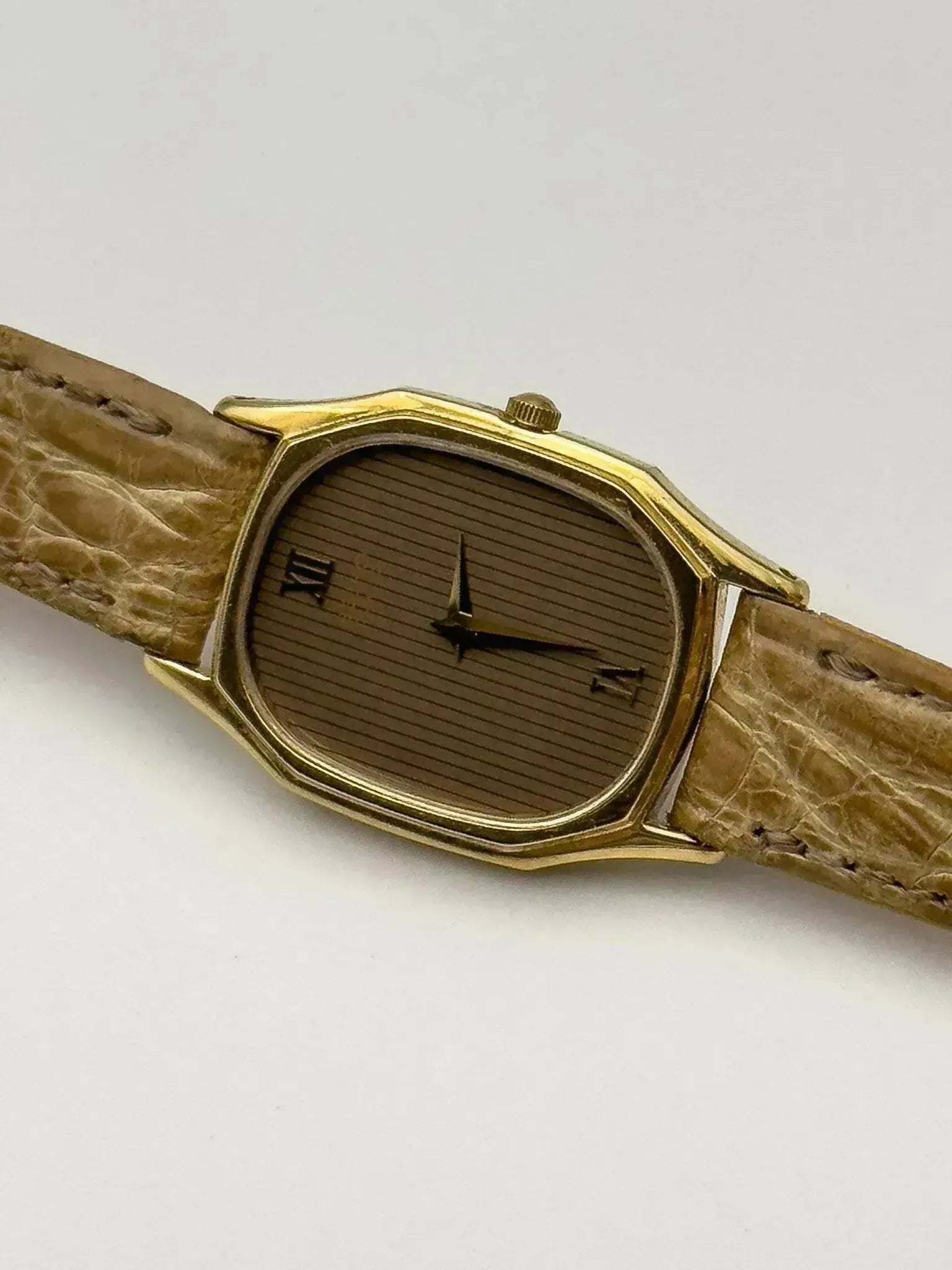 Seiko - Mini Oval Gold Tapesserie - 1983 - Atelier Victor
