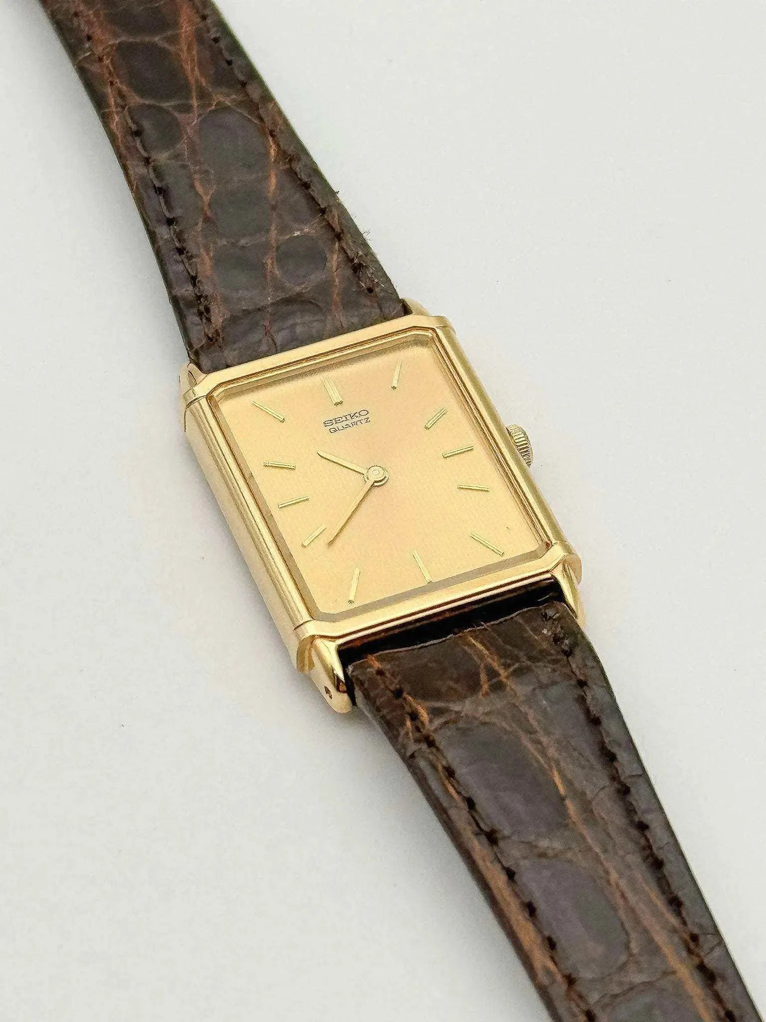 Seiko - Mini Tank Gold - NOS - 1984 - Atelier Victor Paris - Vintage Watch Shop Dubai