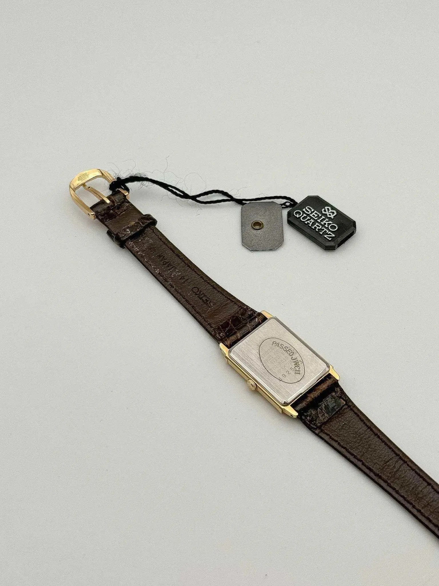 Seiko - Mini Tank Gold - NOS - 1984 - Atelier Victor Paris - Vintage Watch Shop Dubai