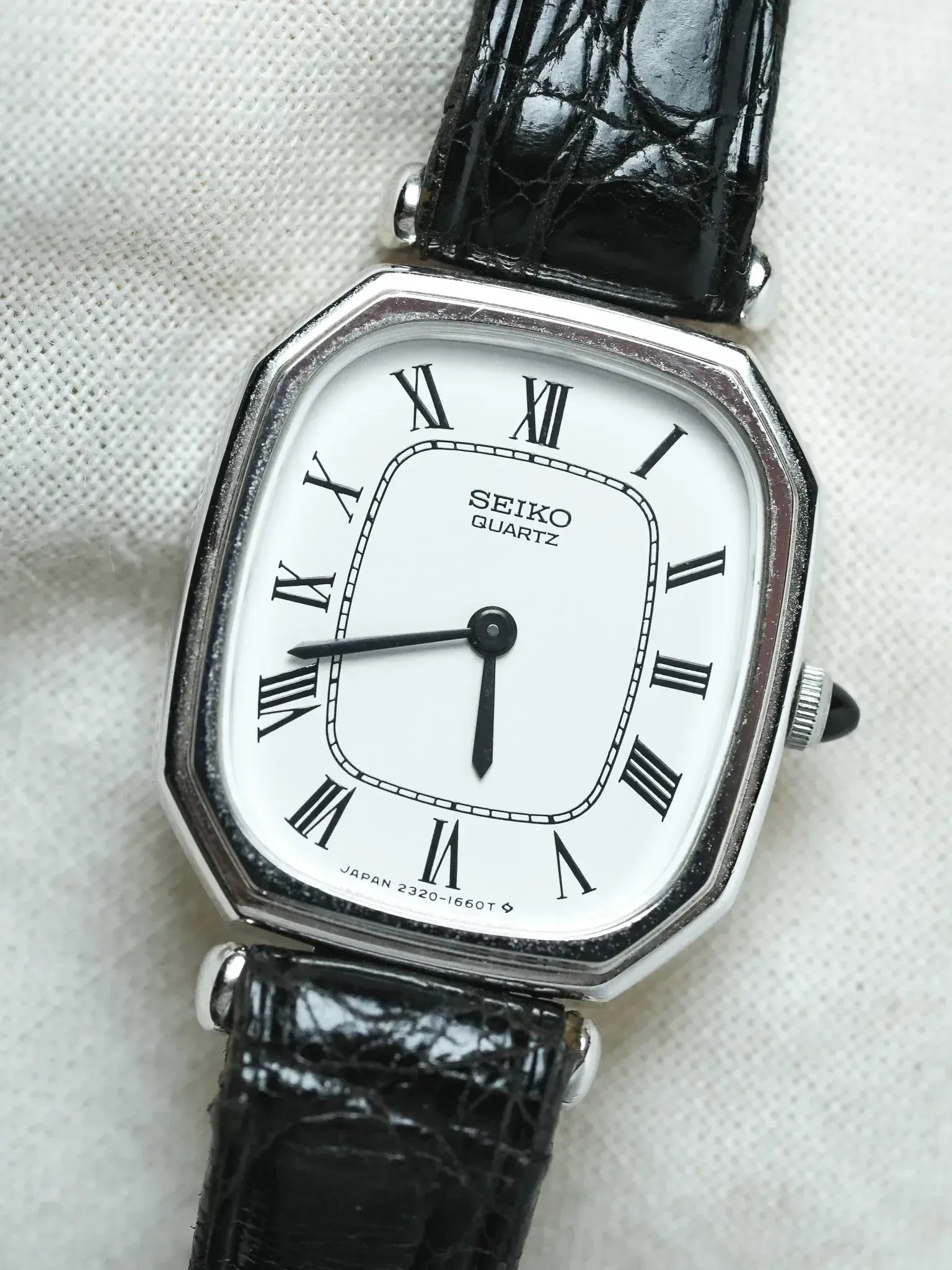 Seiko - Mini Tank Octogonale Acier Blanc Romain - NOS - 1984 - Atelier Victor