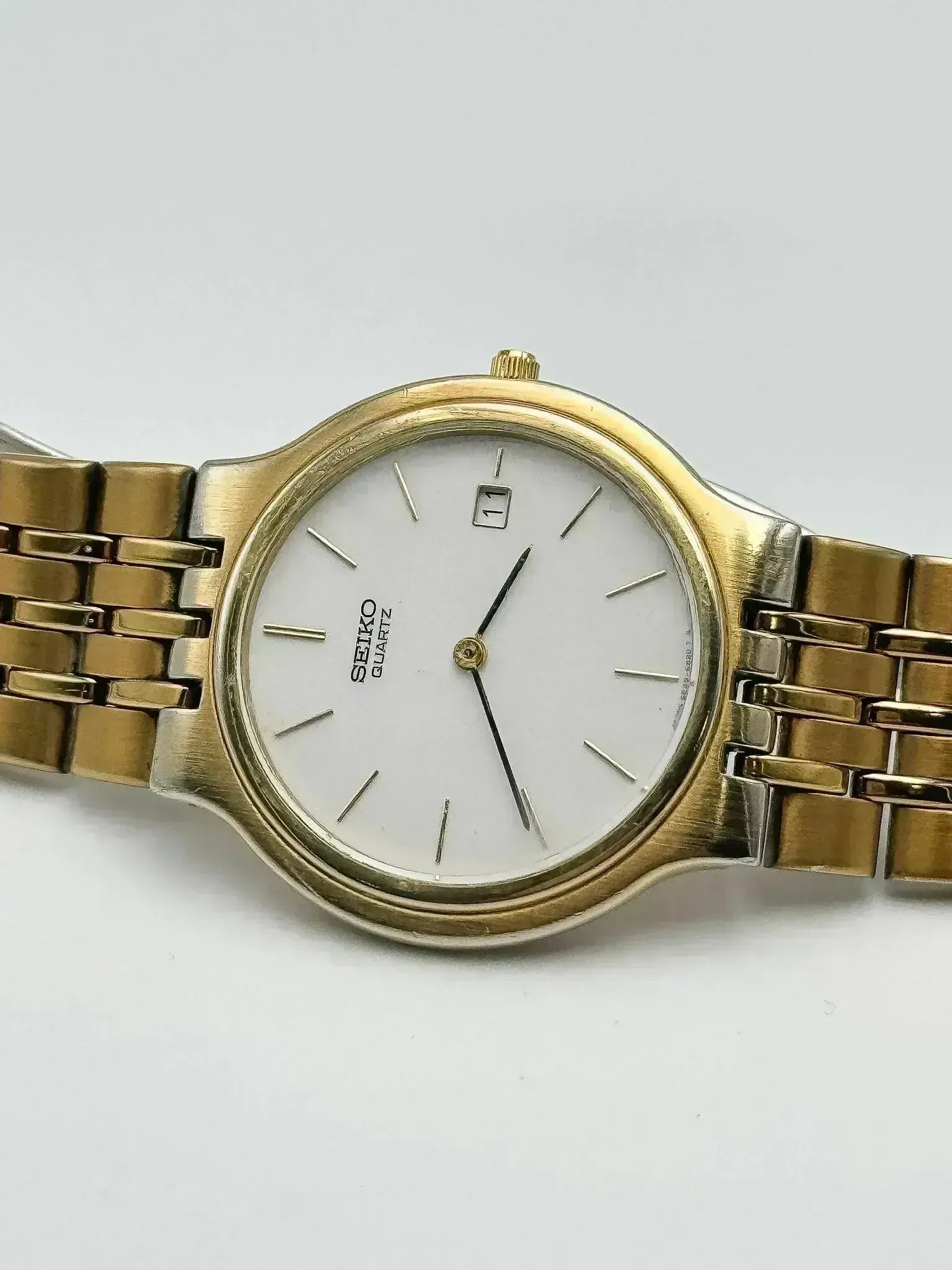 Seiko - Minimaliste Blanc Or Date - 1990s - Atelier Victor
